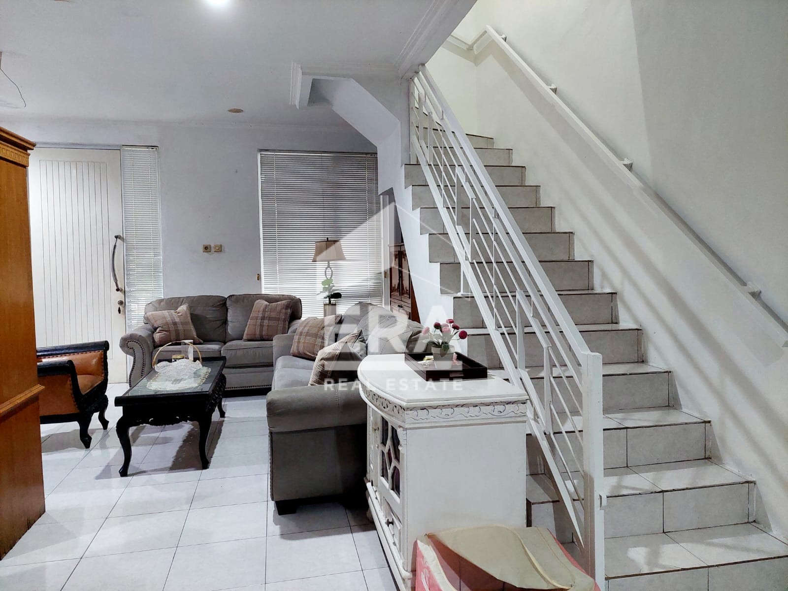 interior 9