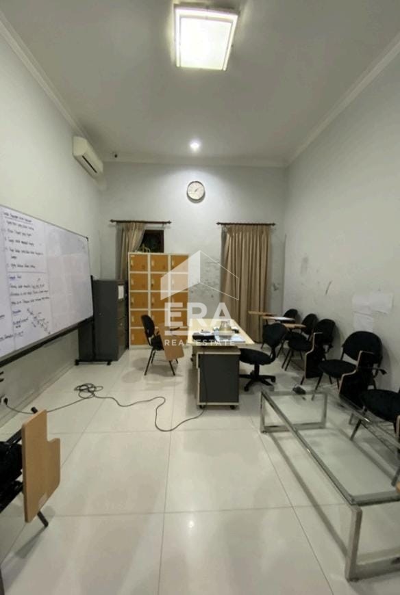 interior 13