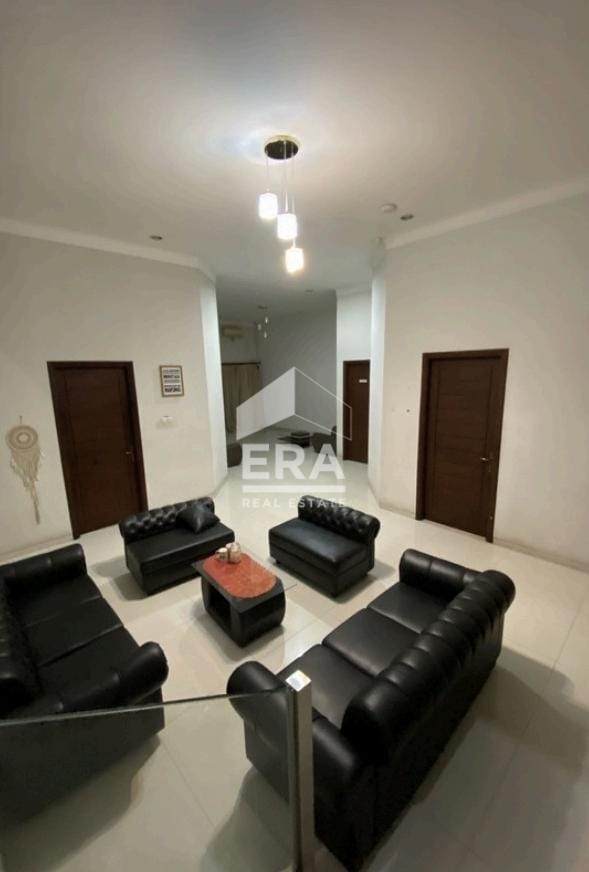 interior 11