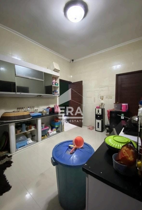 interior 12