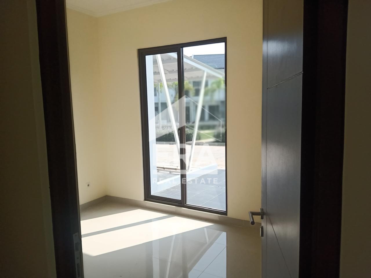 interior 9