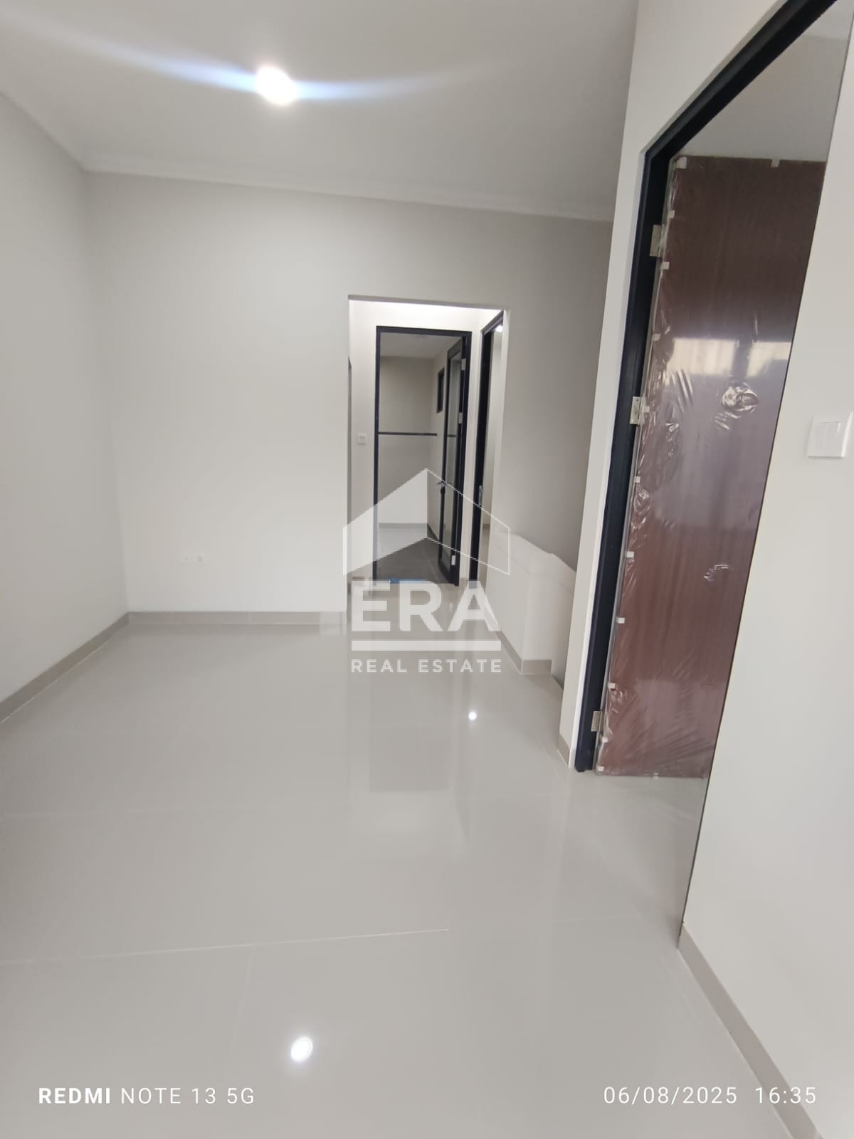 interior 14