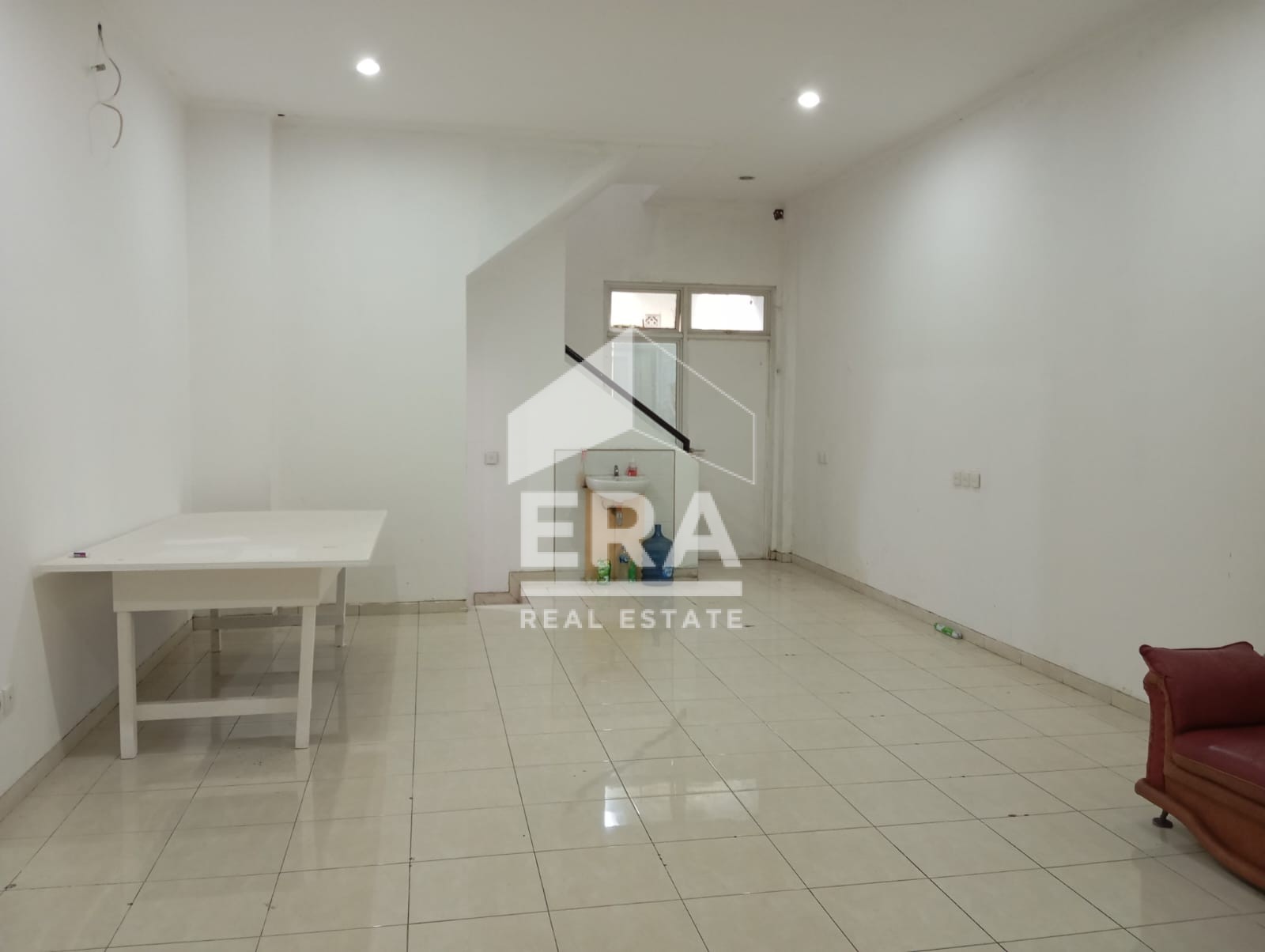 interior 6