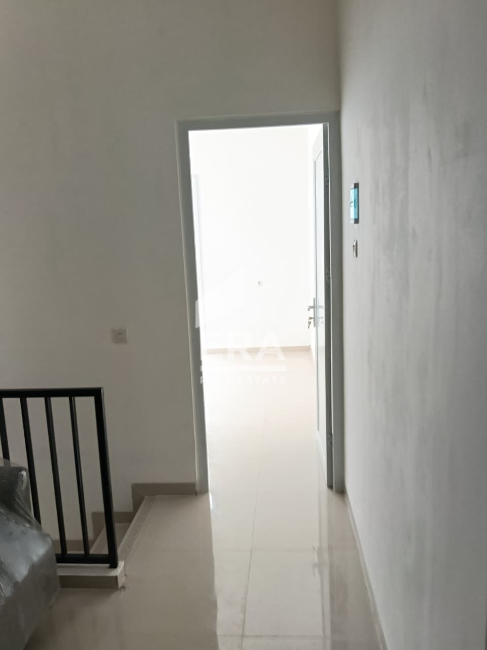 interior 16