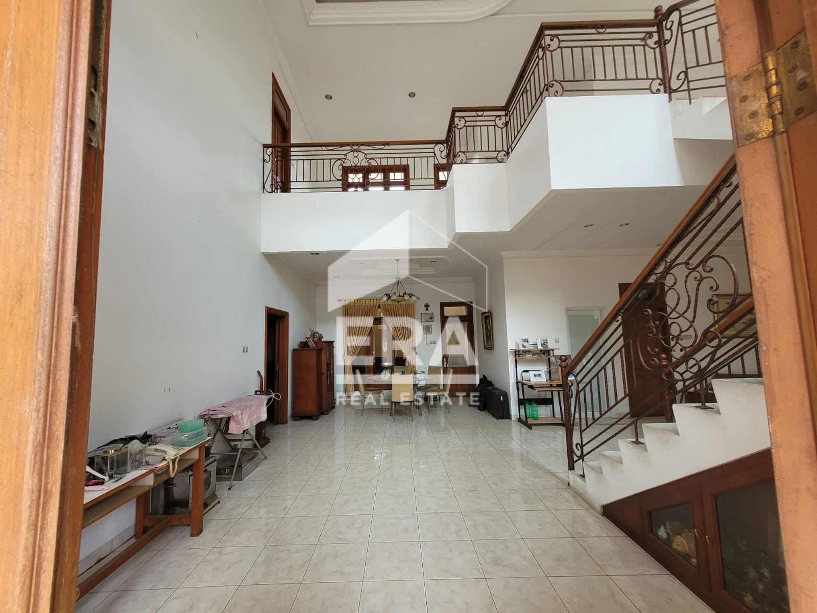interior 4