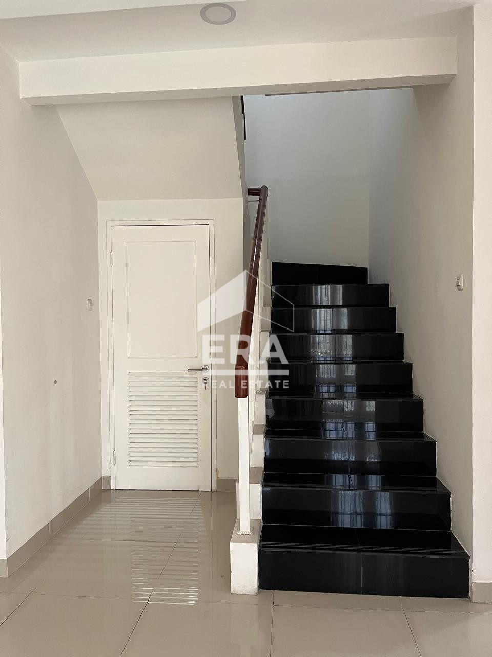 interior 2