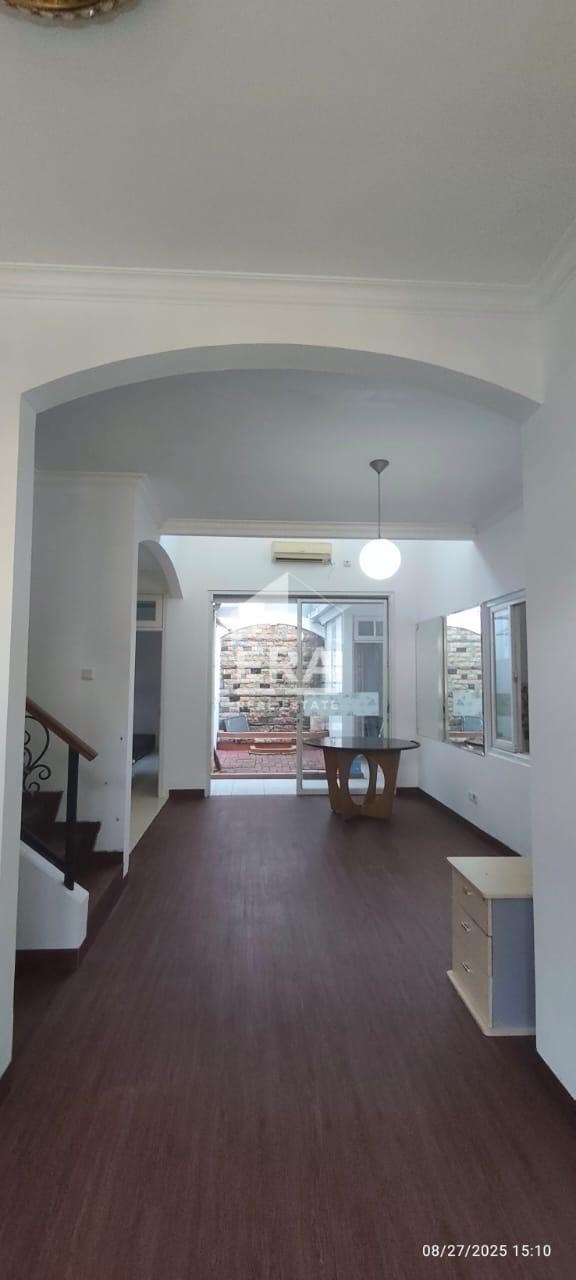 interior 2