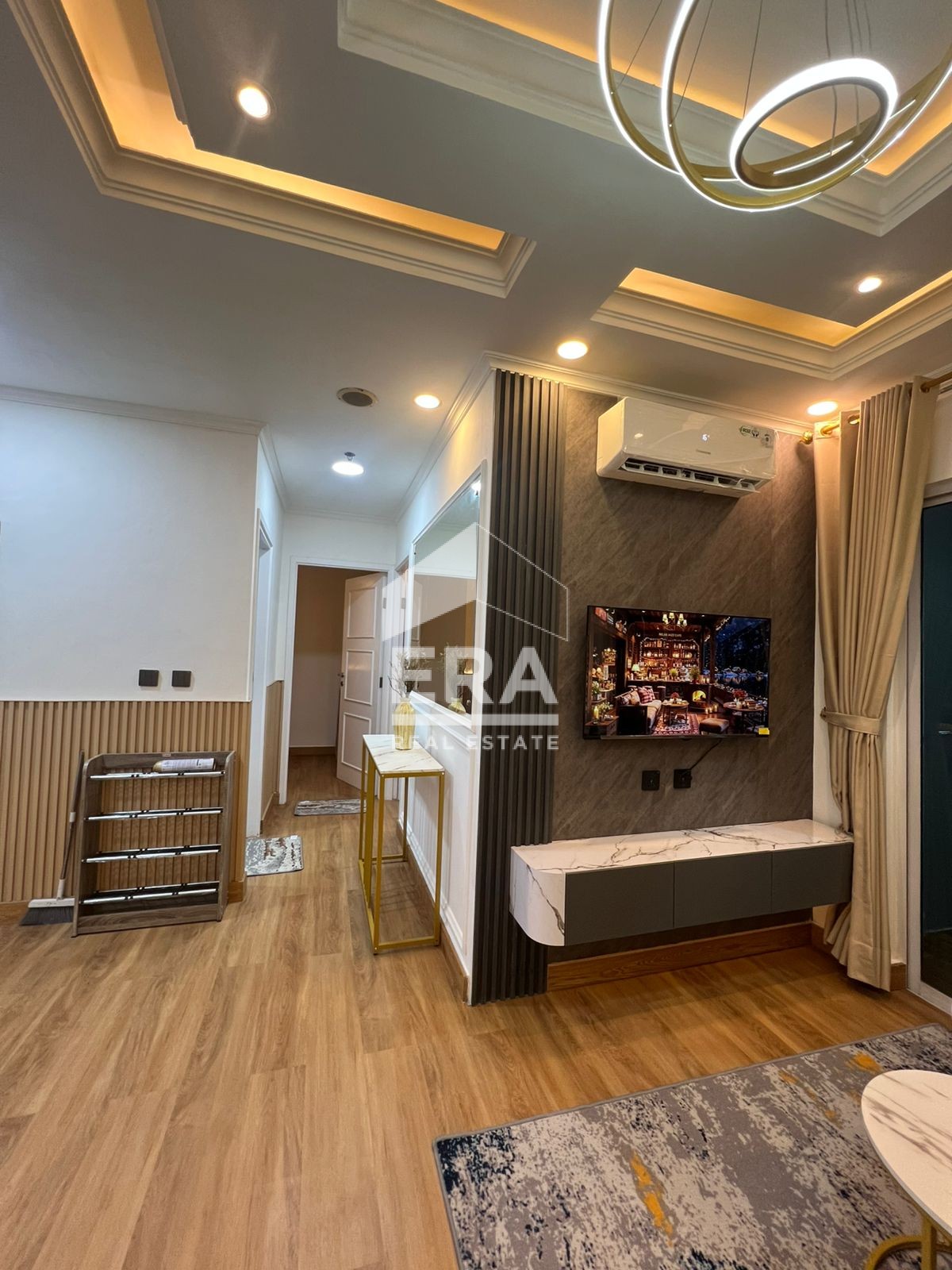 interior 10