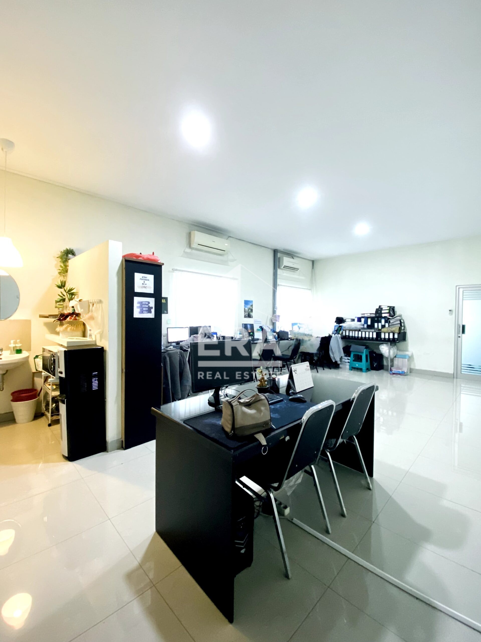 interior 10