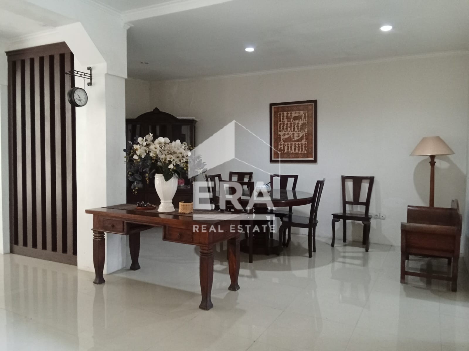 interior 2