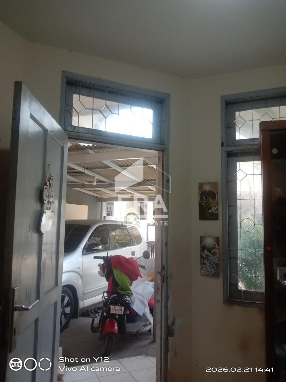 interior 8