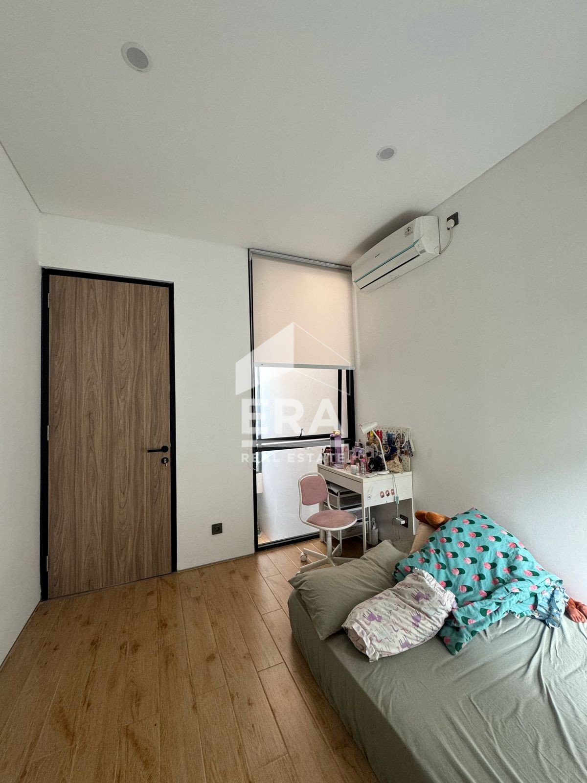 interior 4