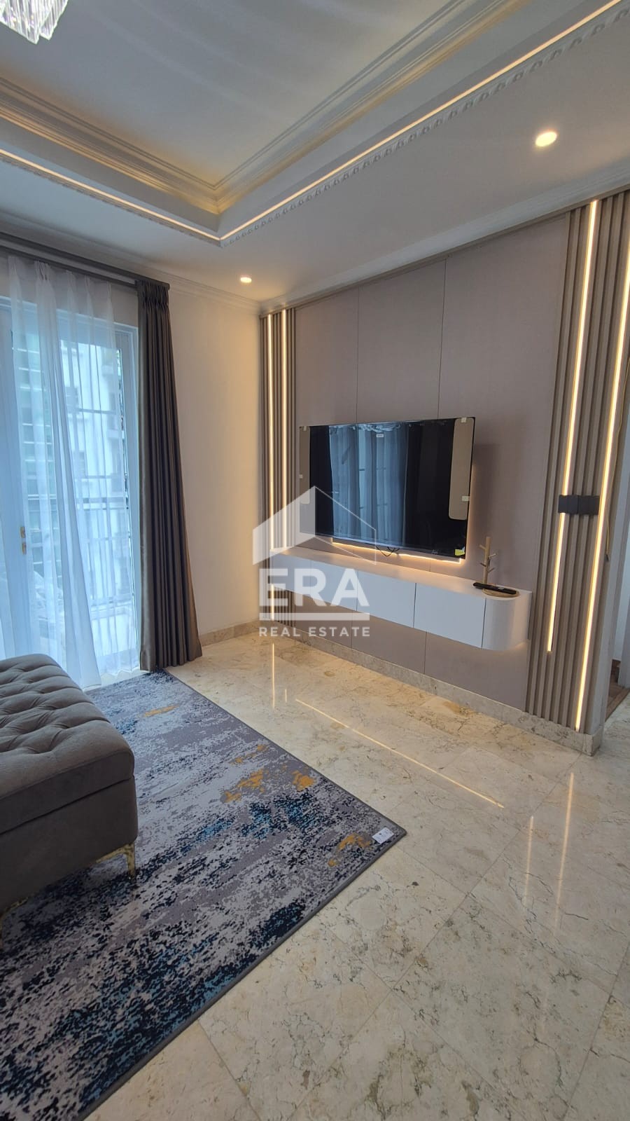 interior 6