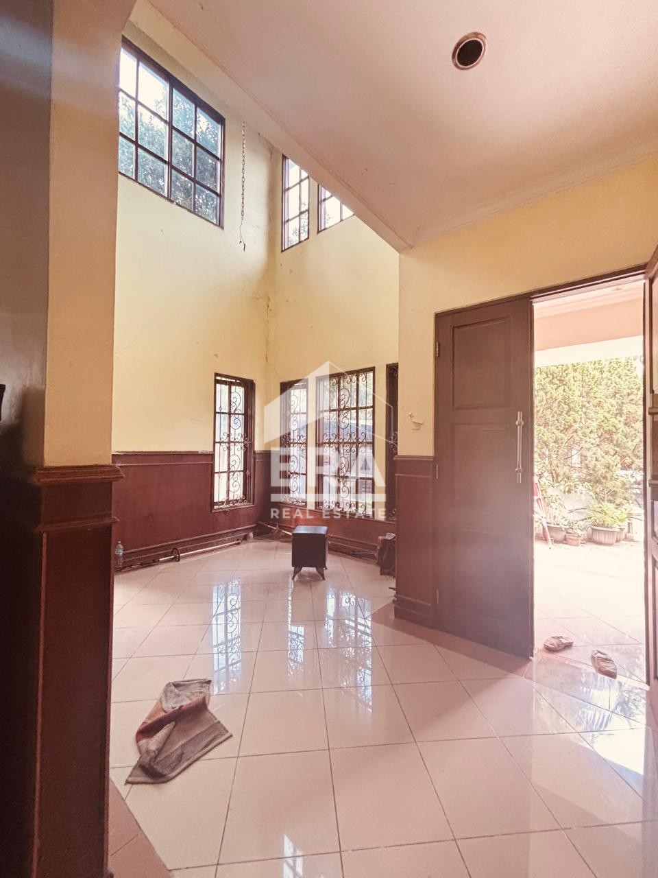 interior 4