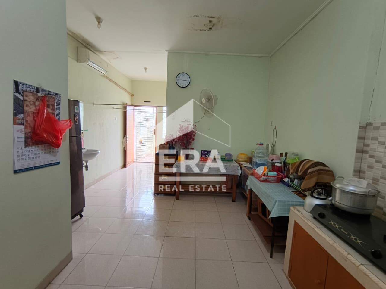 interior 23