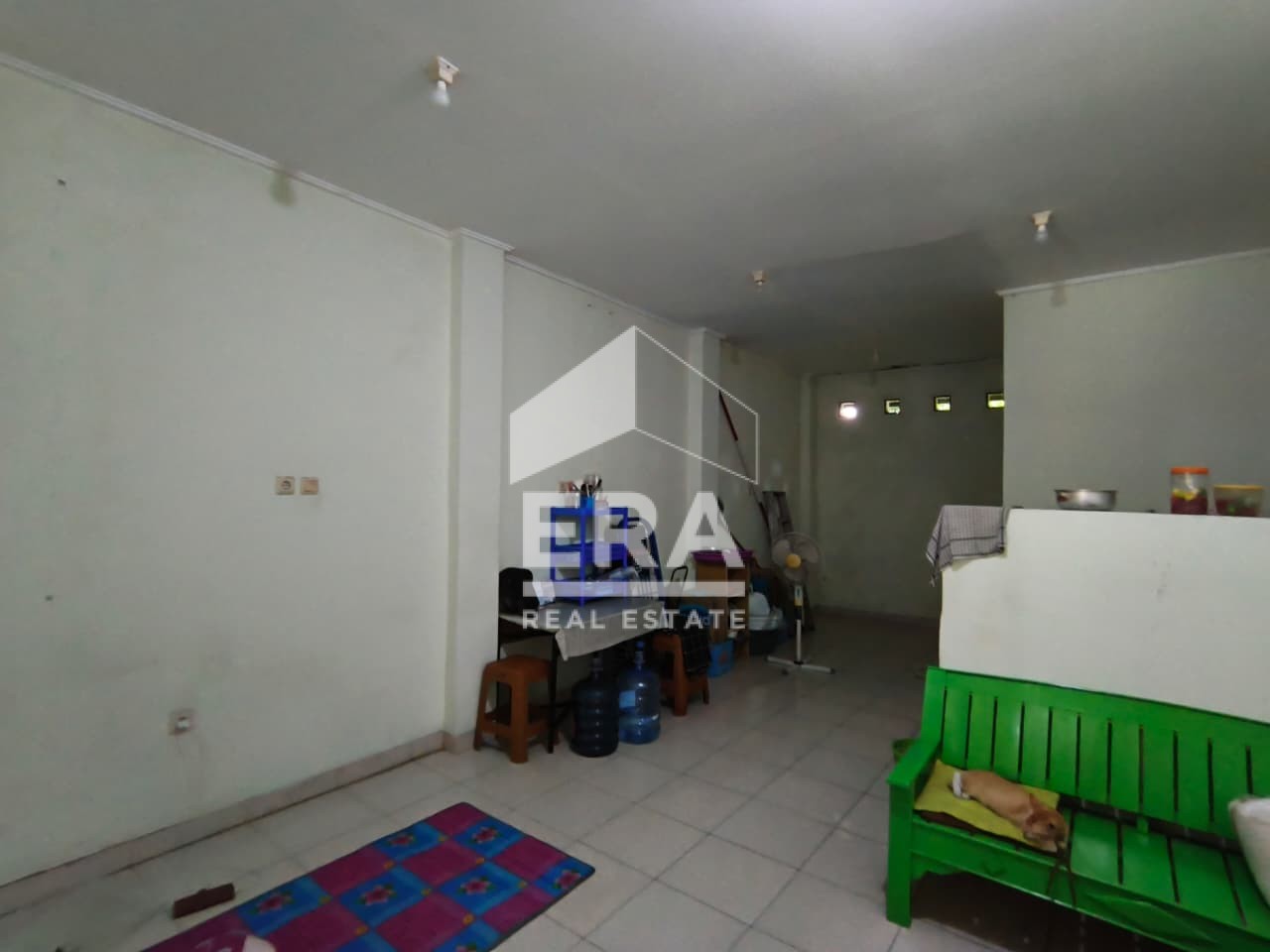 interior 31