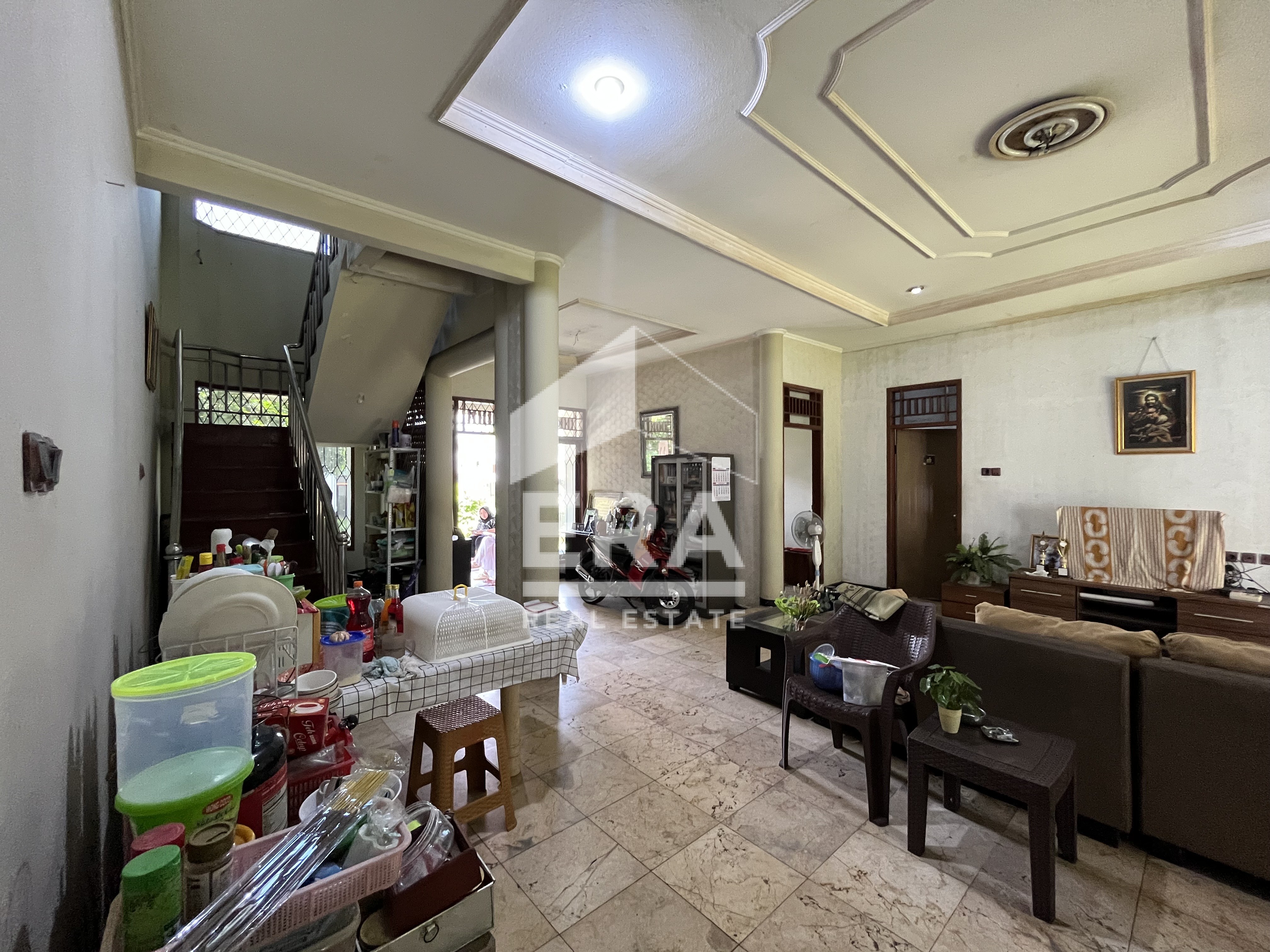 interior 2
