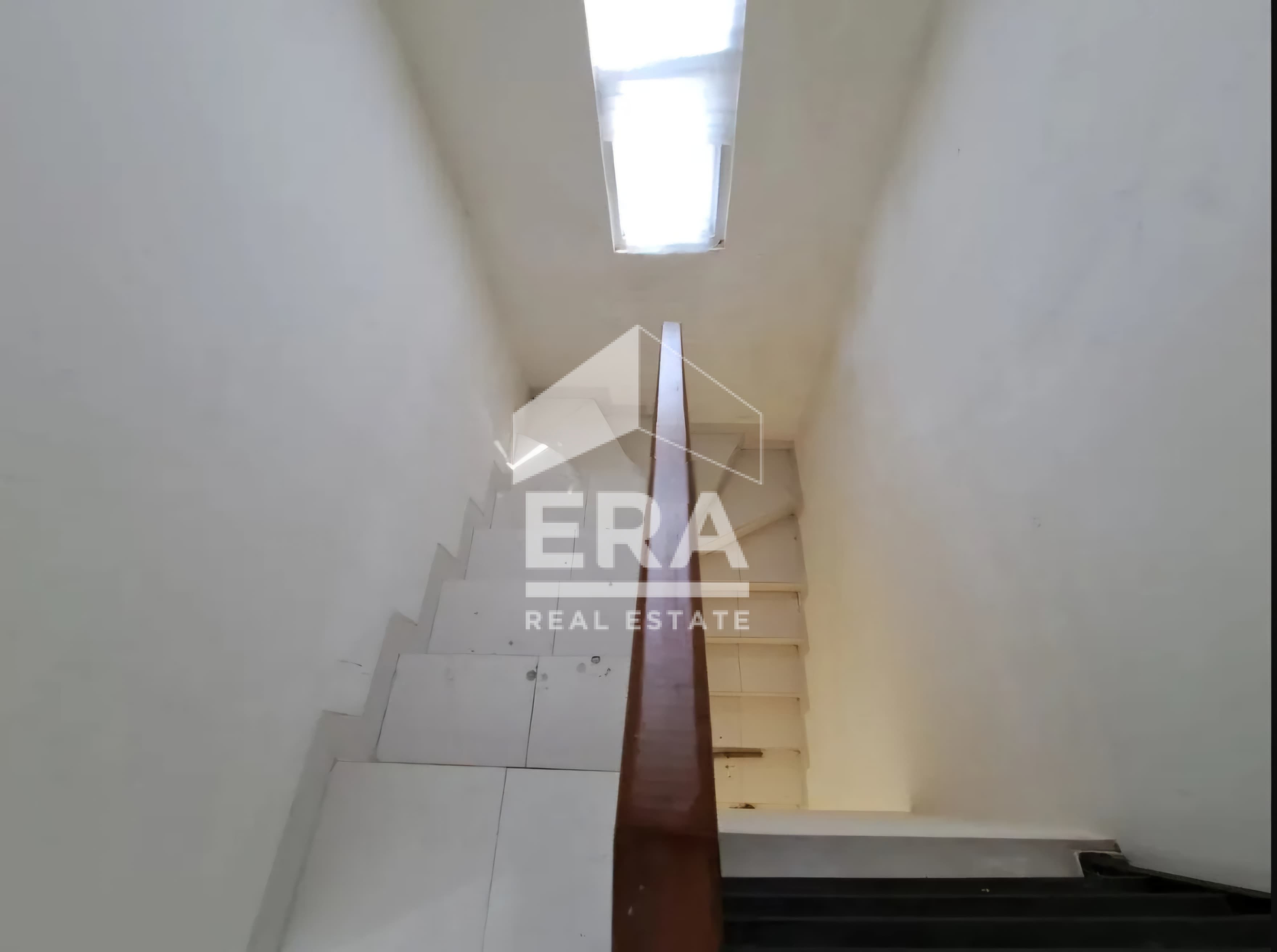 interior 9