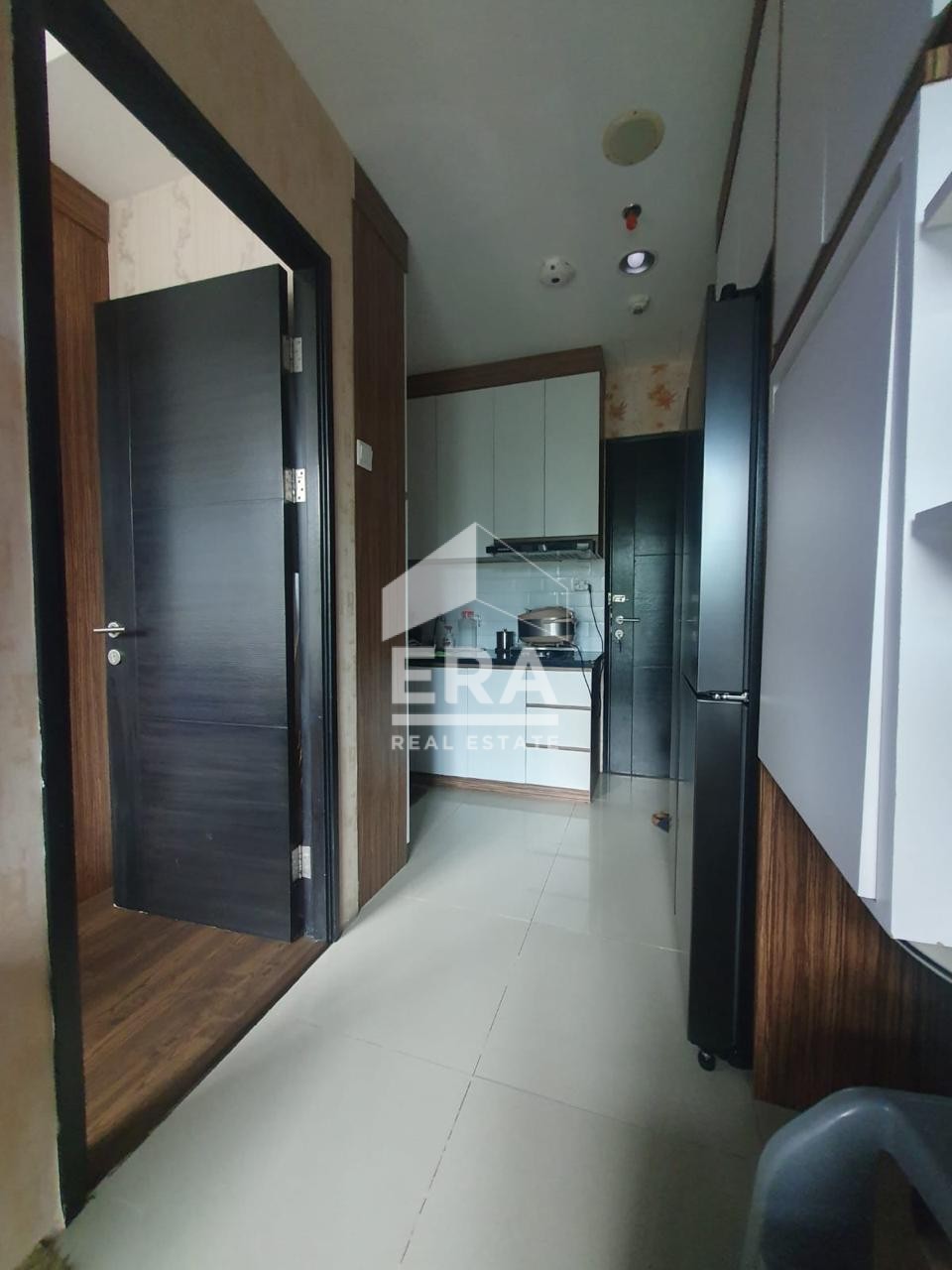 interior 10