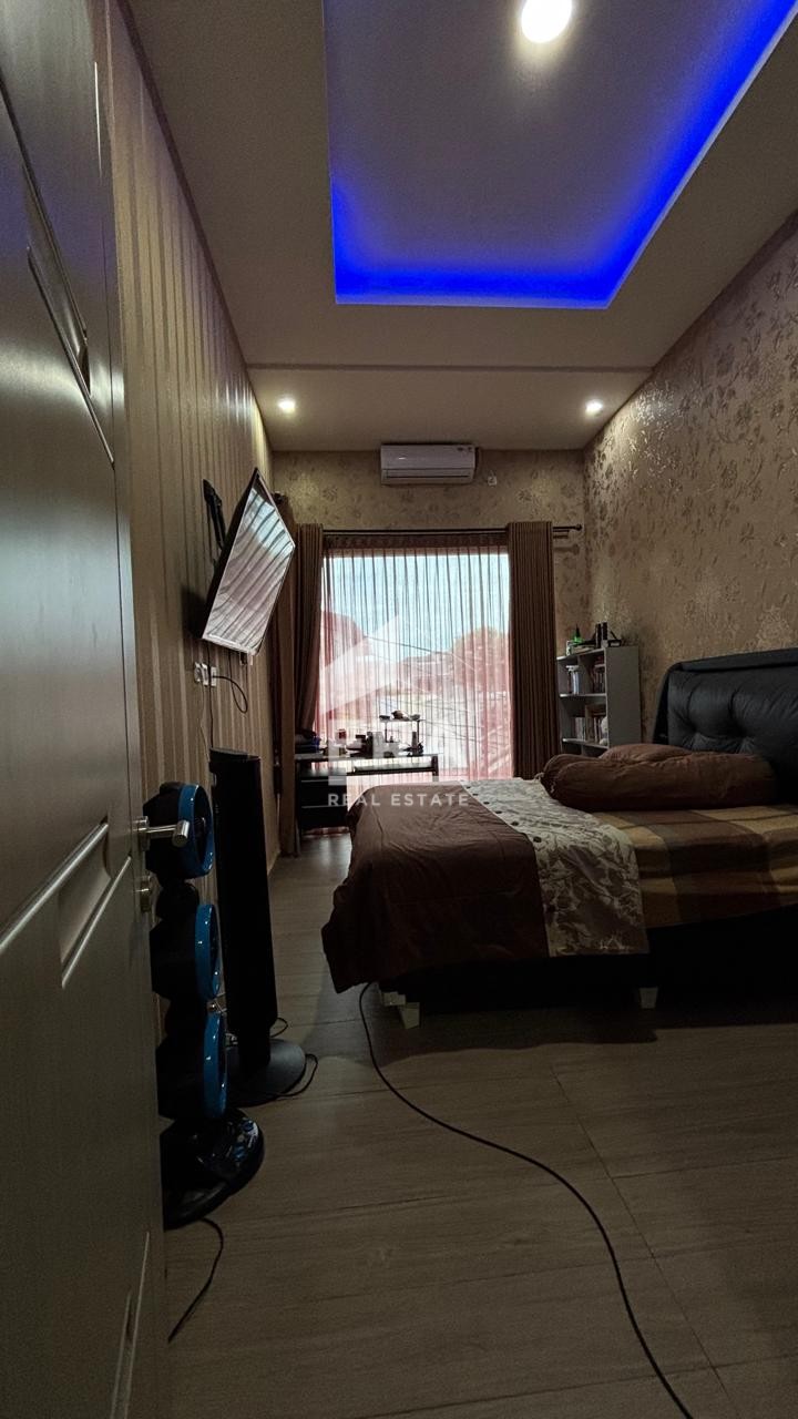 interior 7