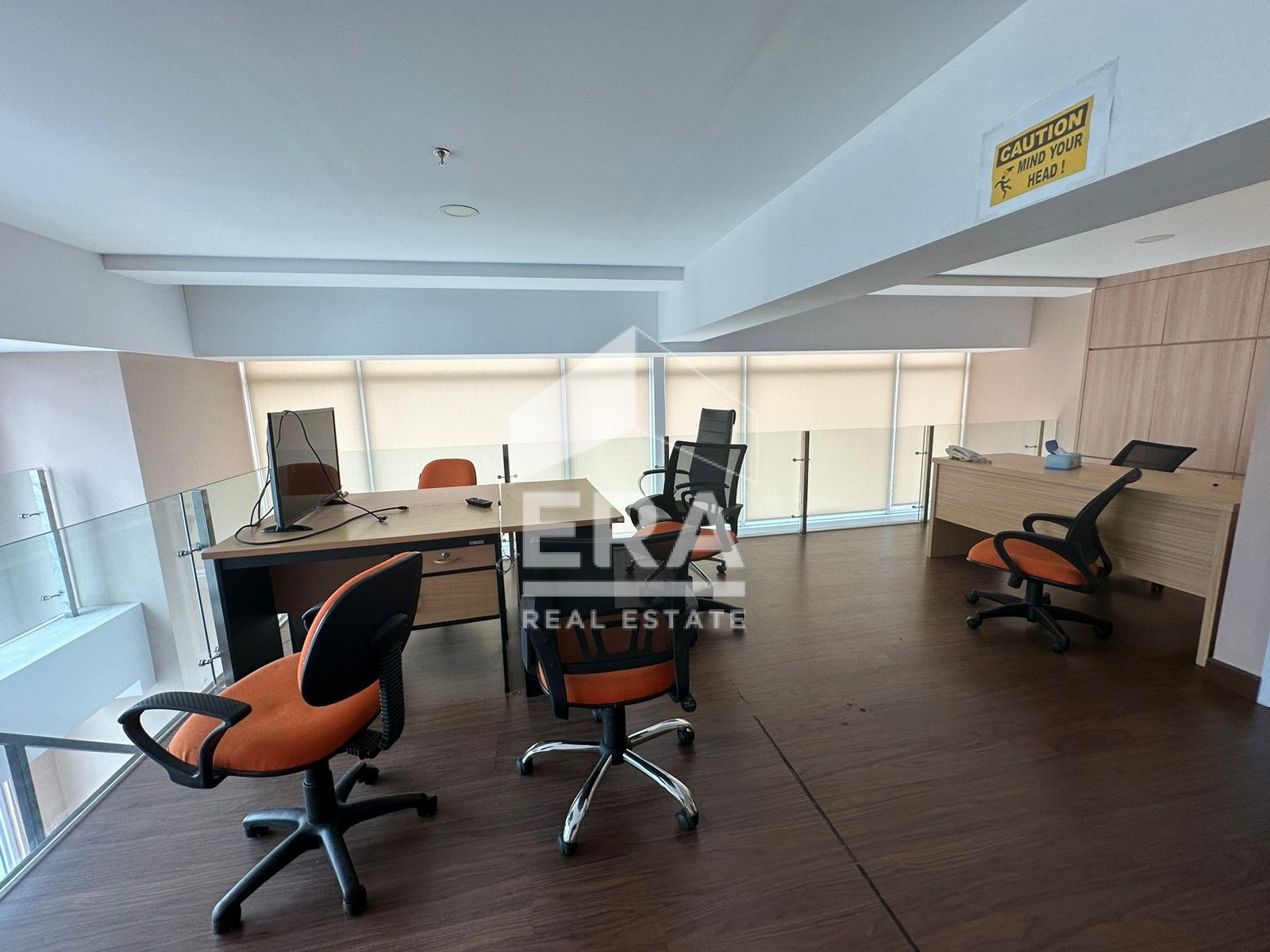 interior 8
