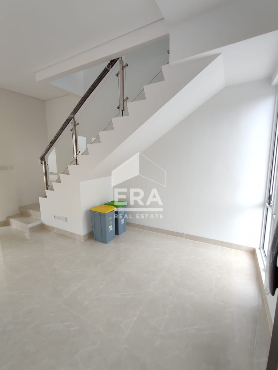 interior 6