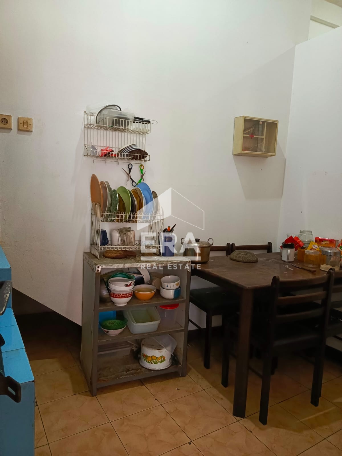 interior 12