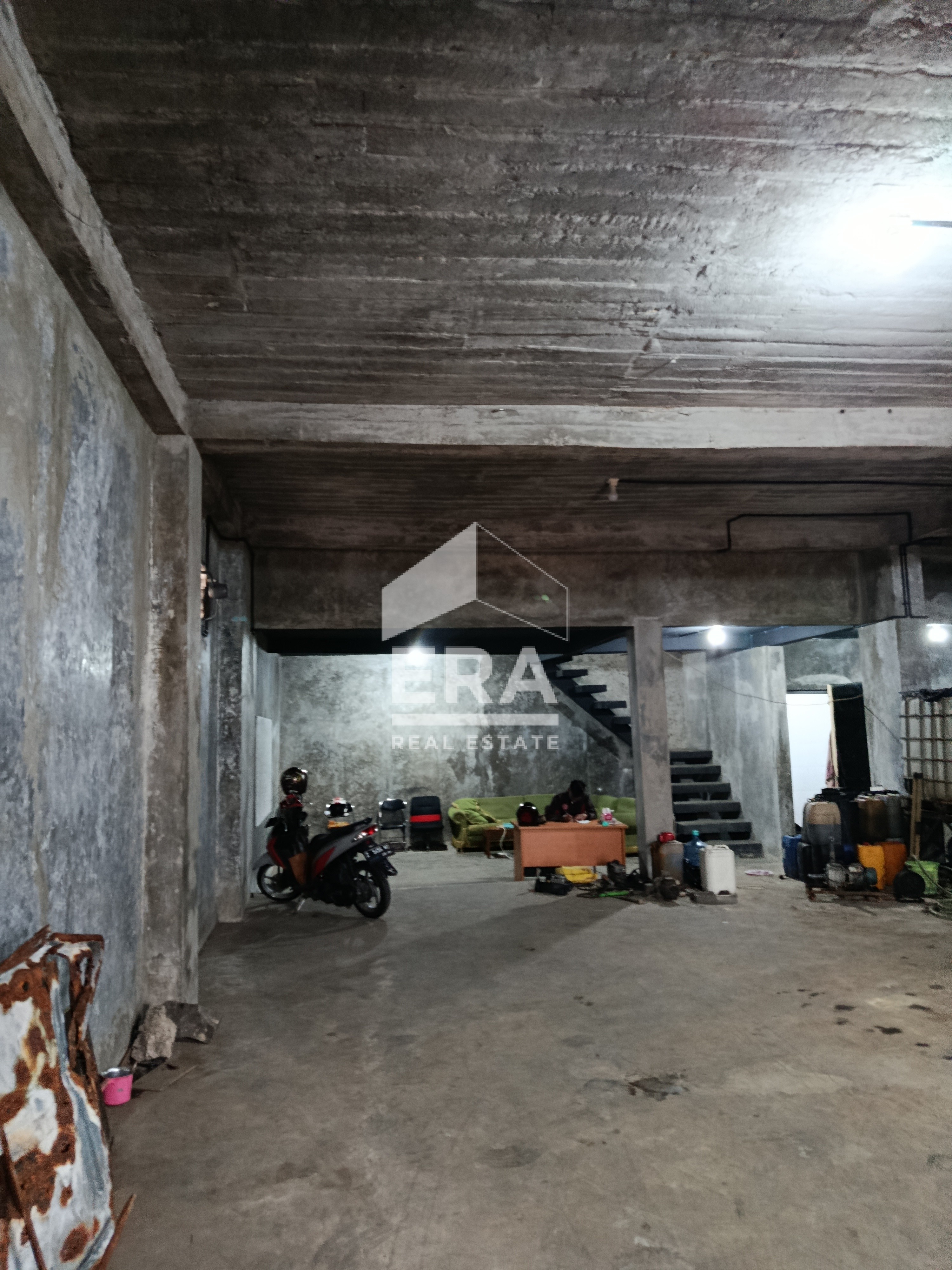 interior 14