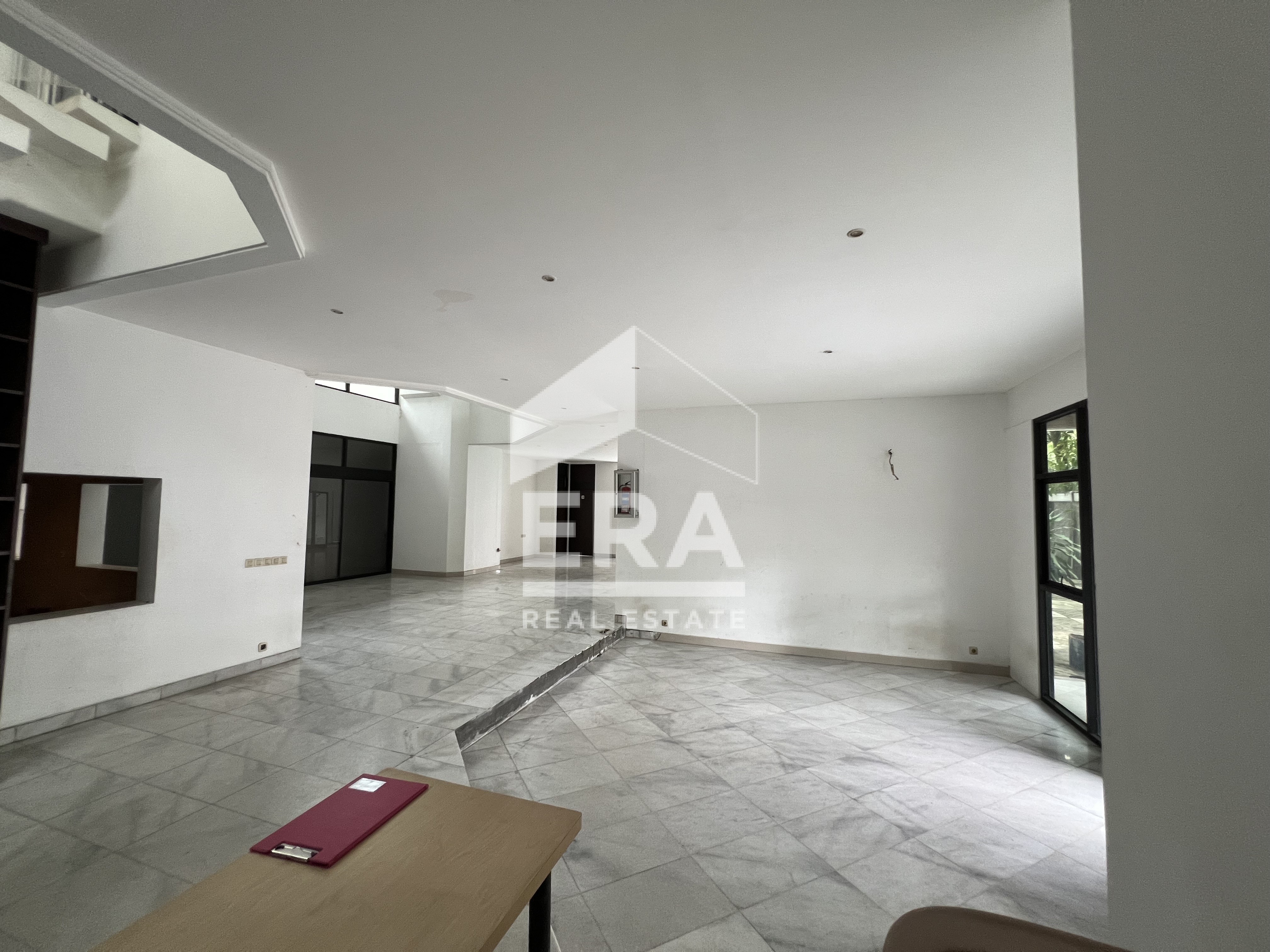 interior 4