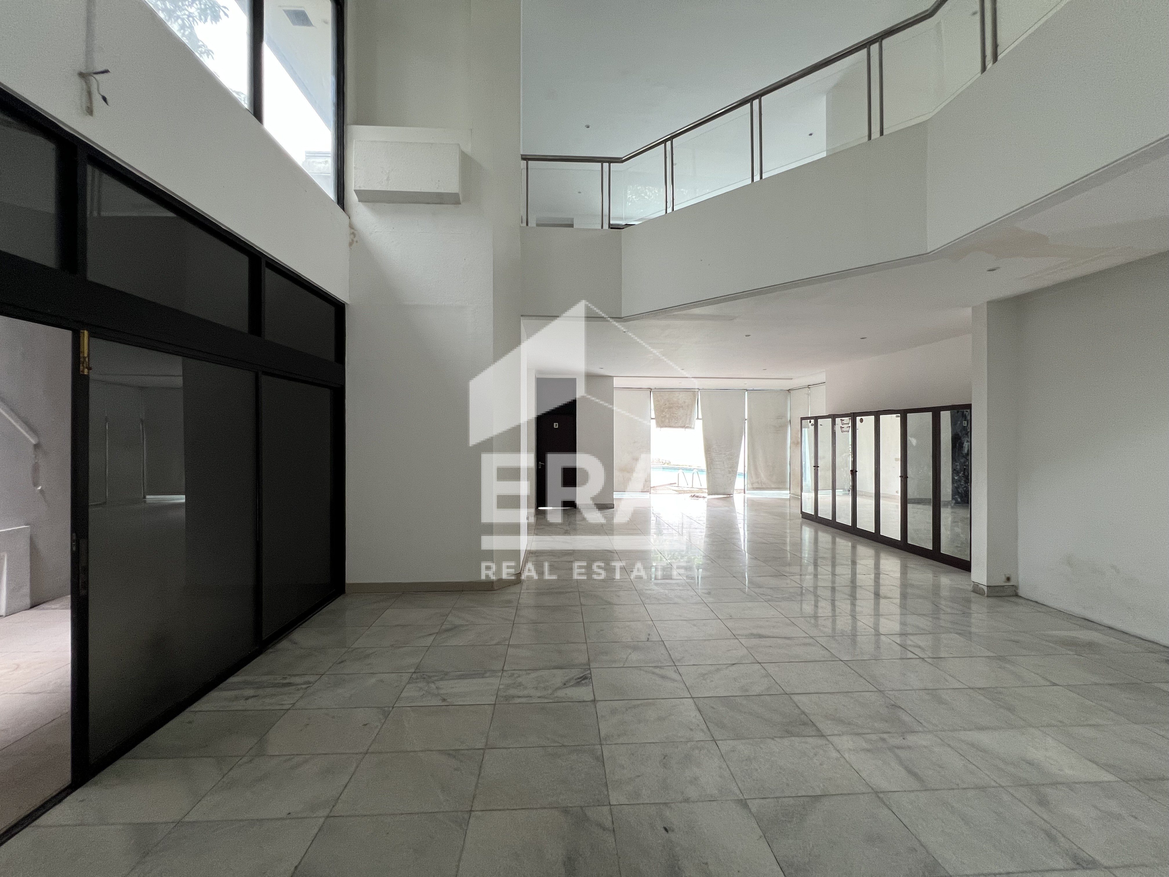 interior 2