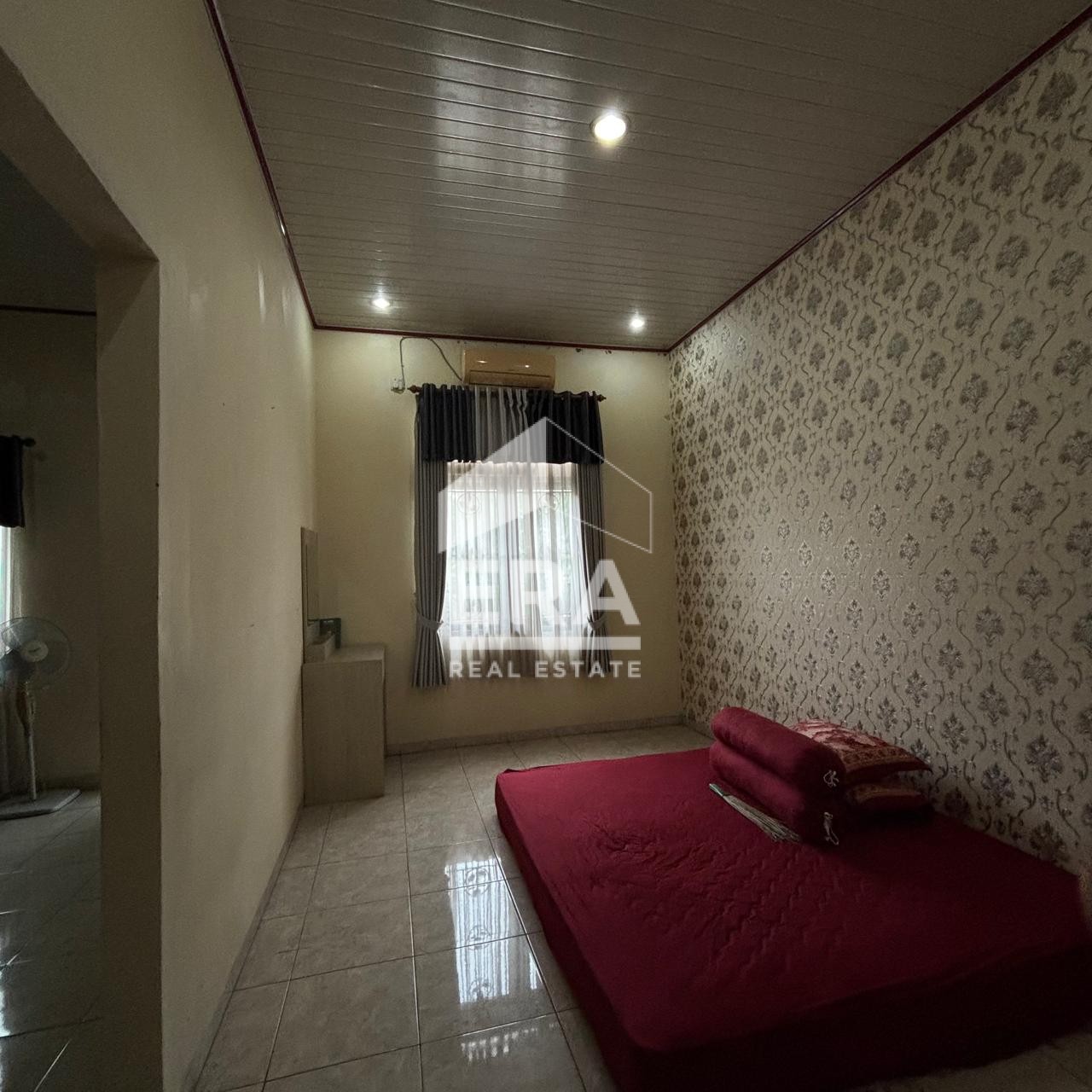 interior 11