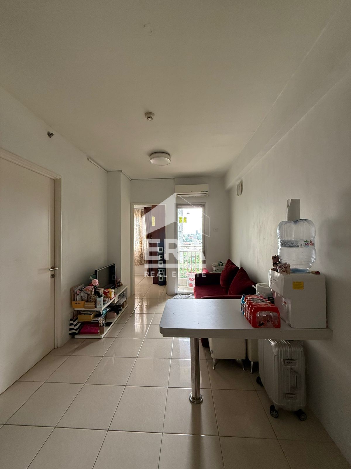 interior 11