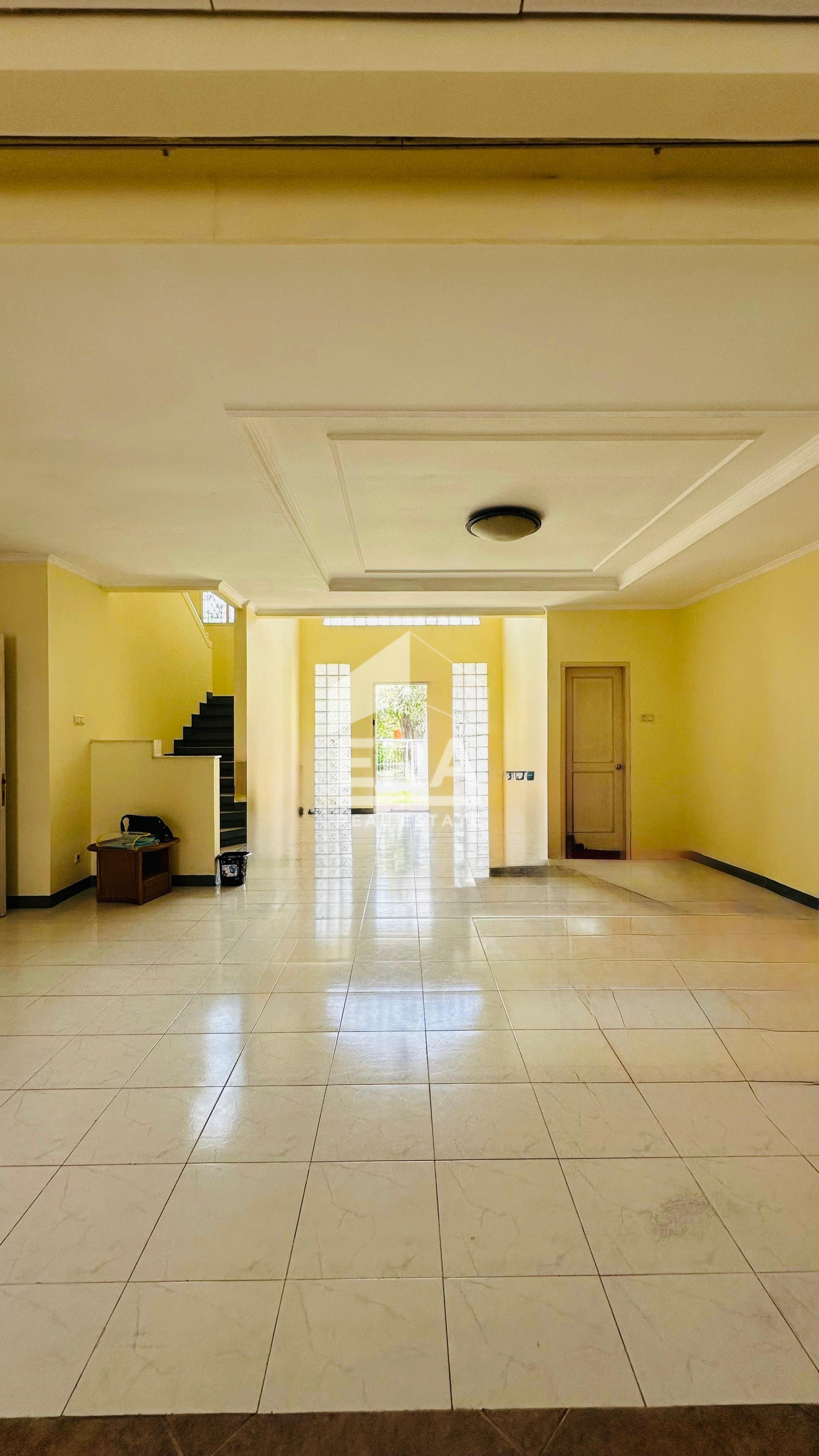 interior 2