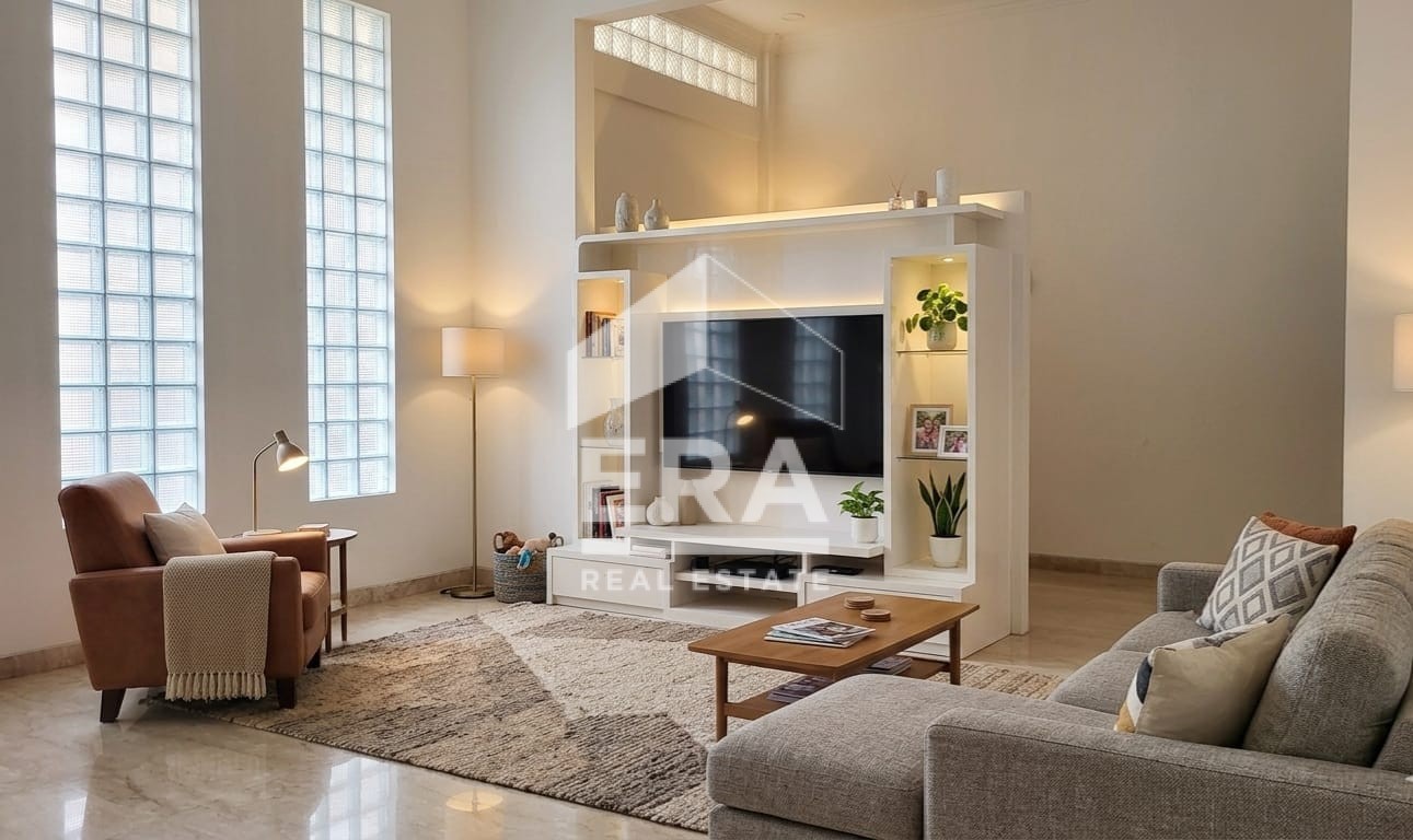 interior 8