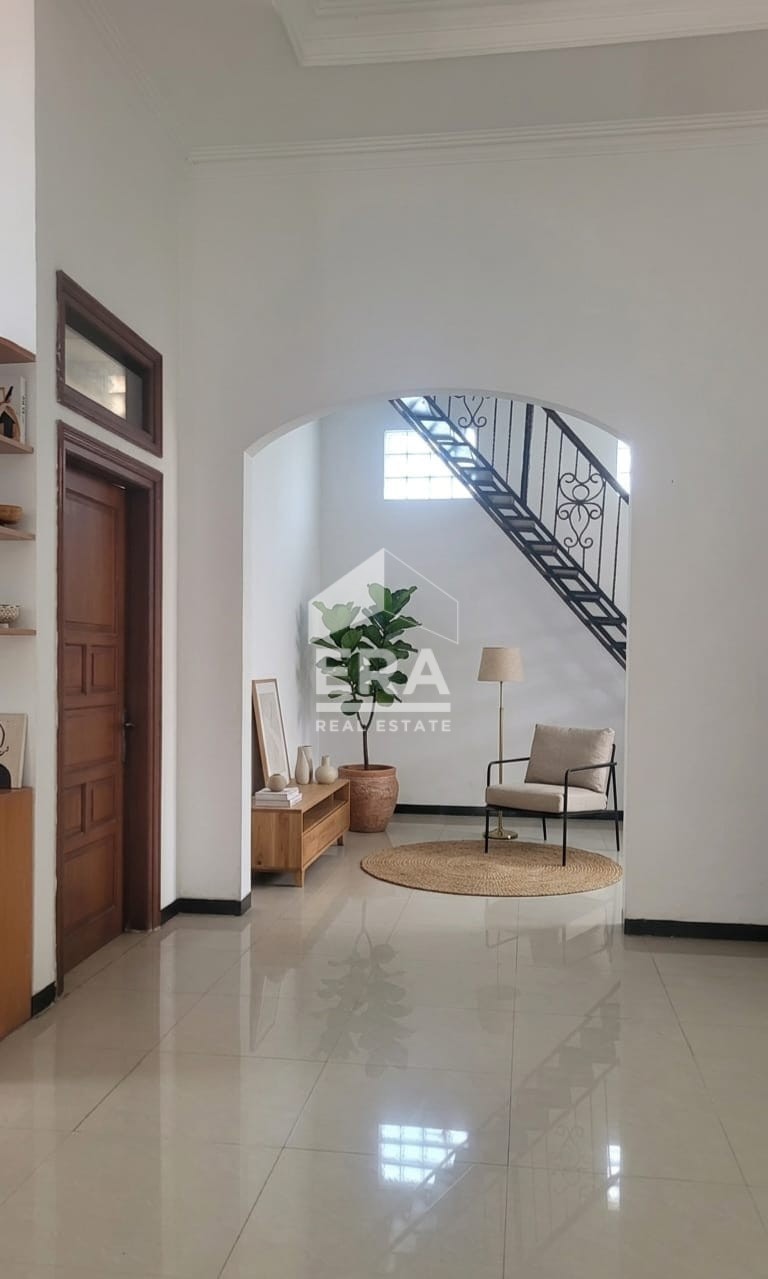 interior 9