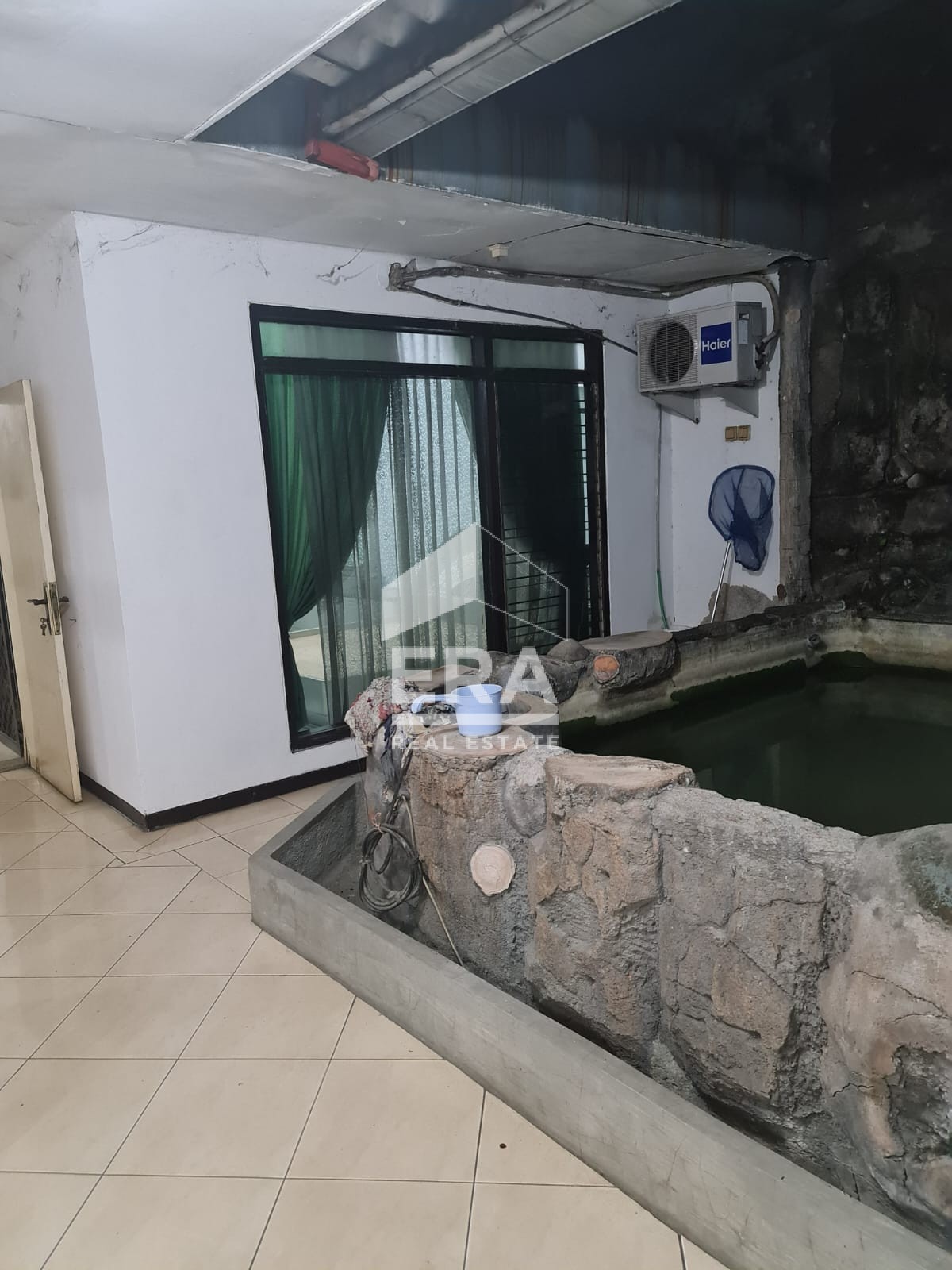 interior 9