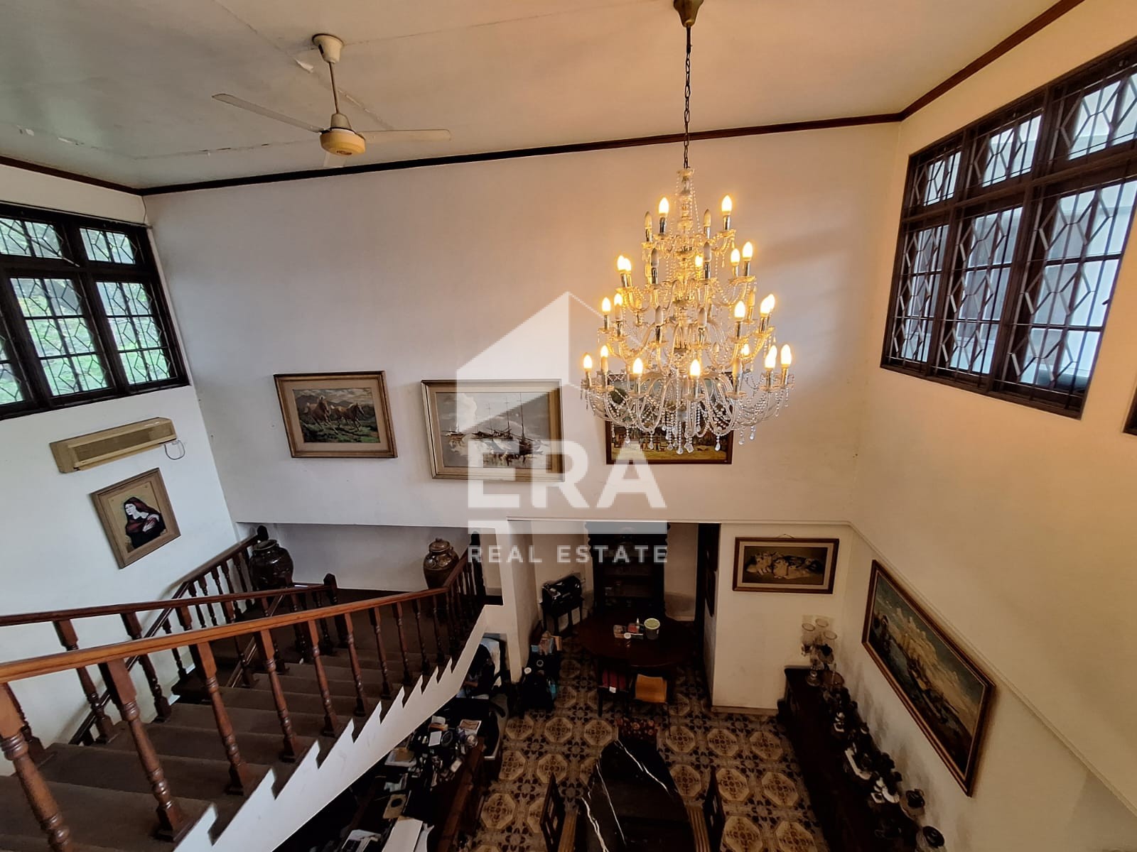 interior 6