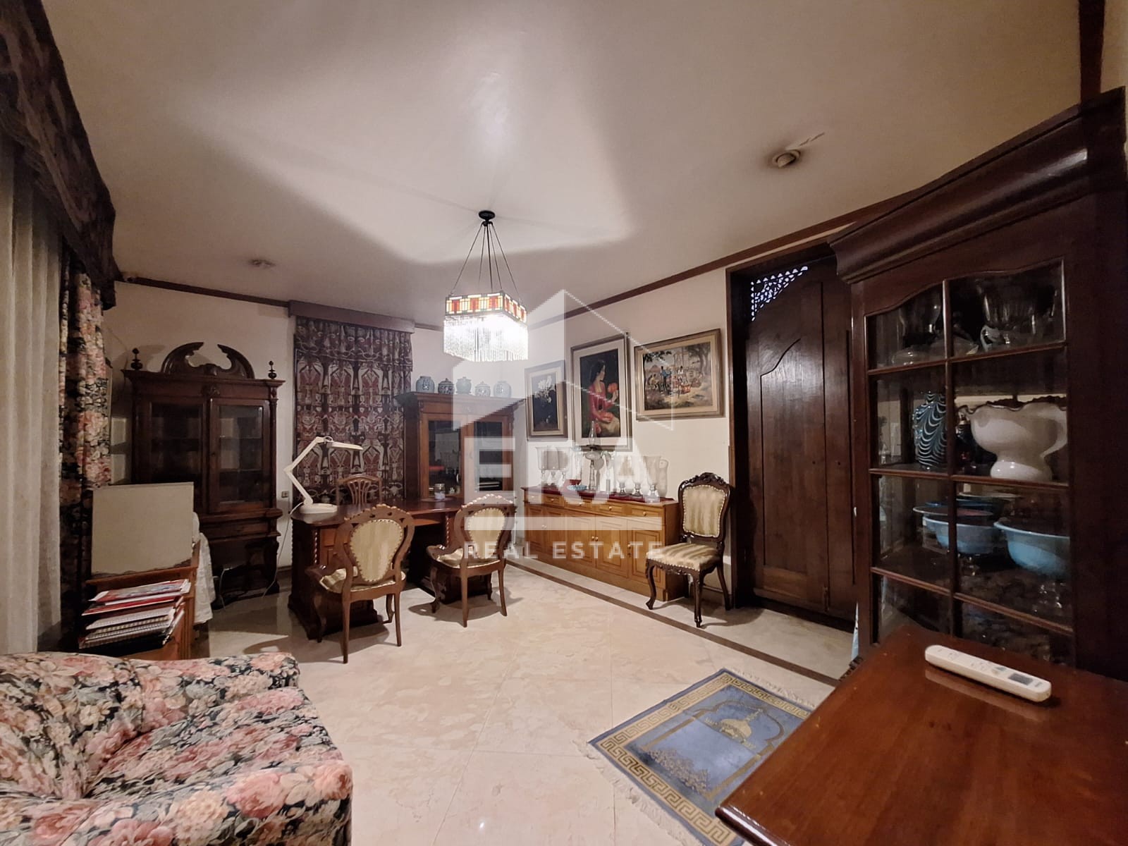 interior 2