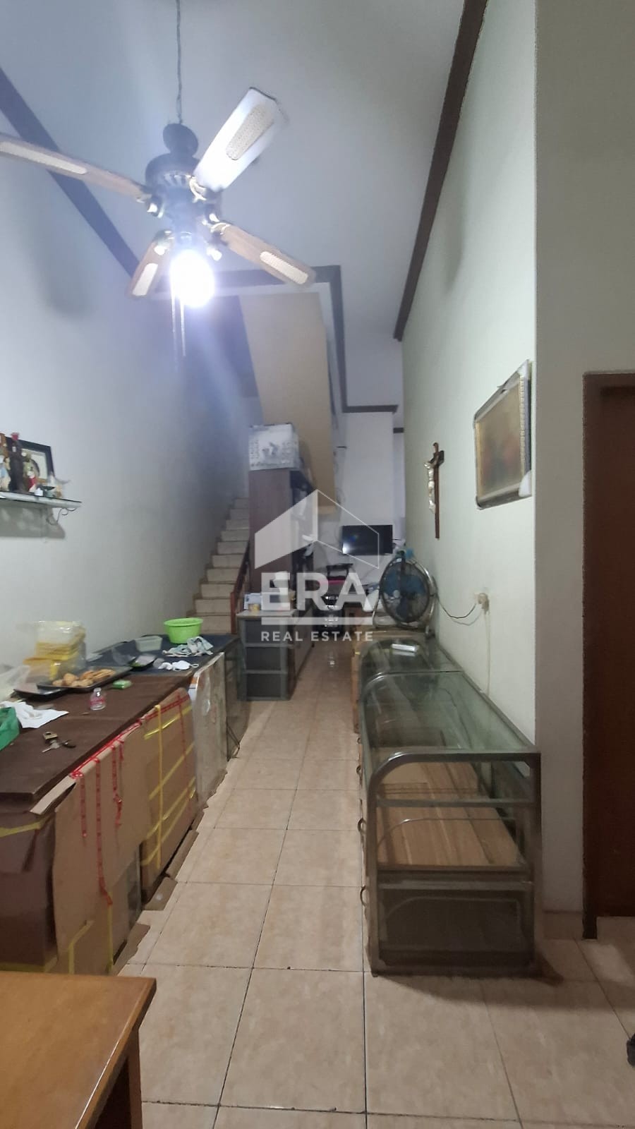 interior 8