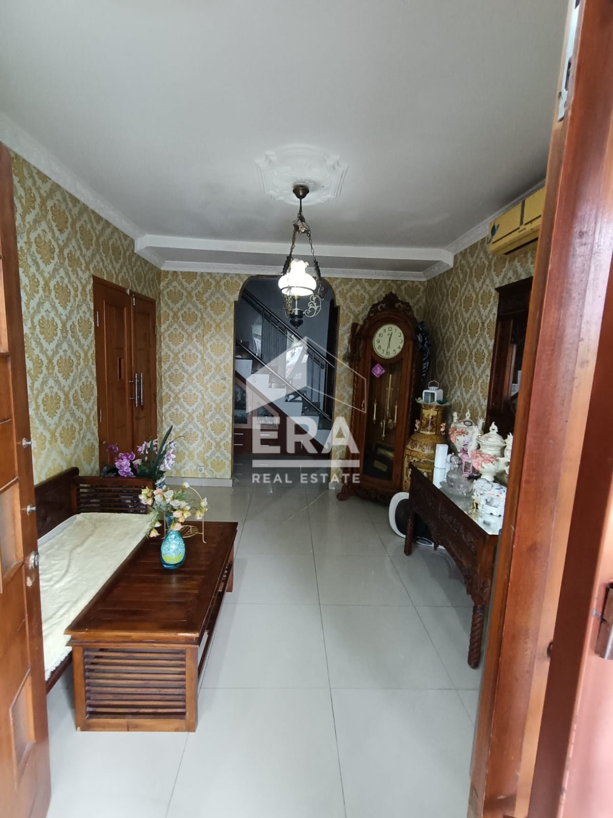 interior 4