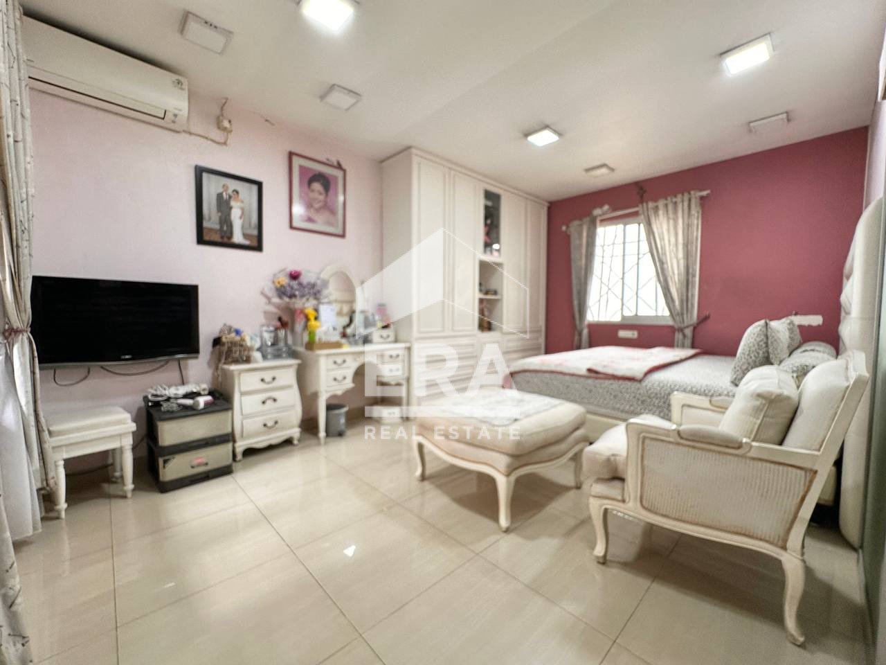 interior 7