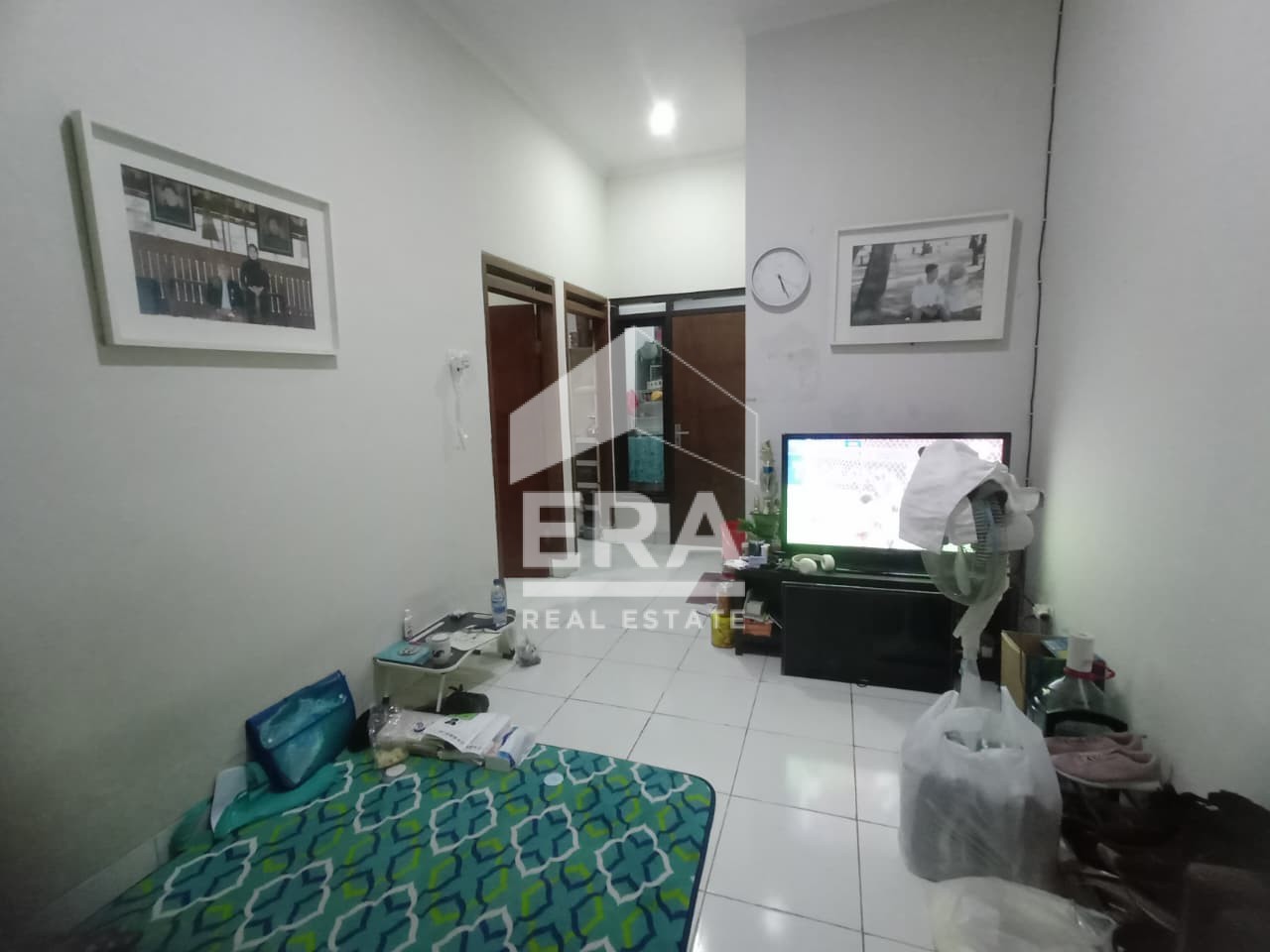 interior 8
