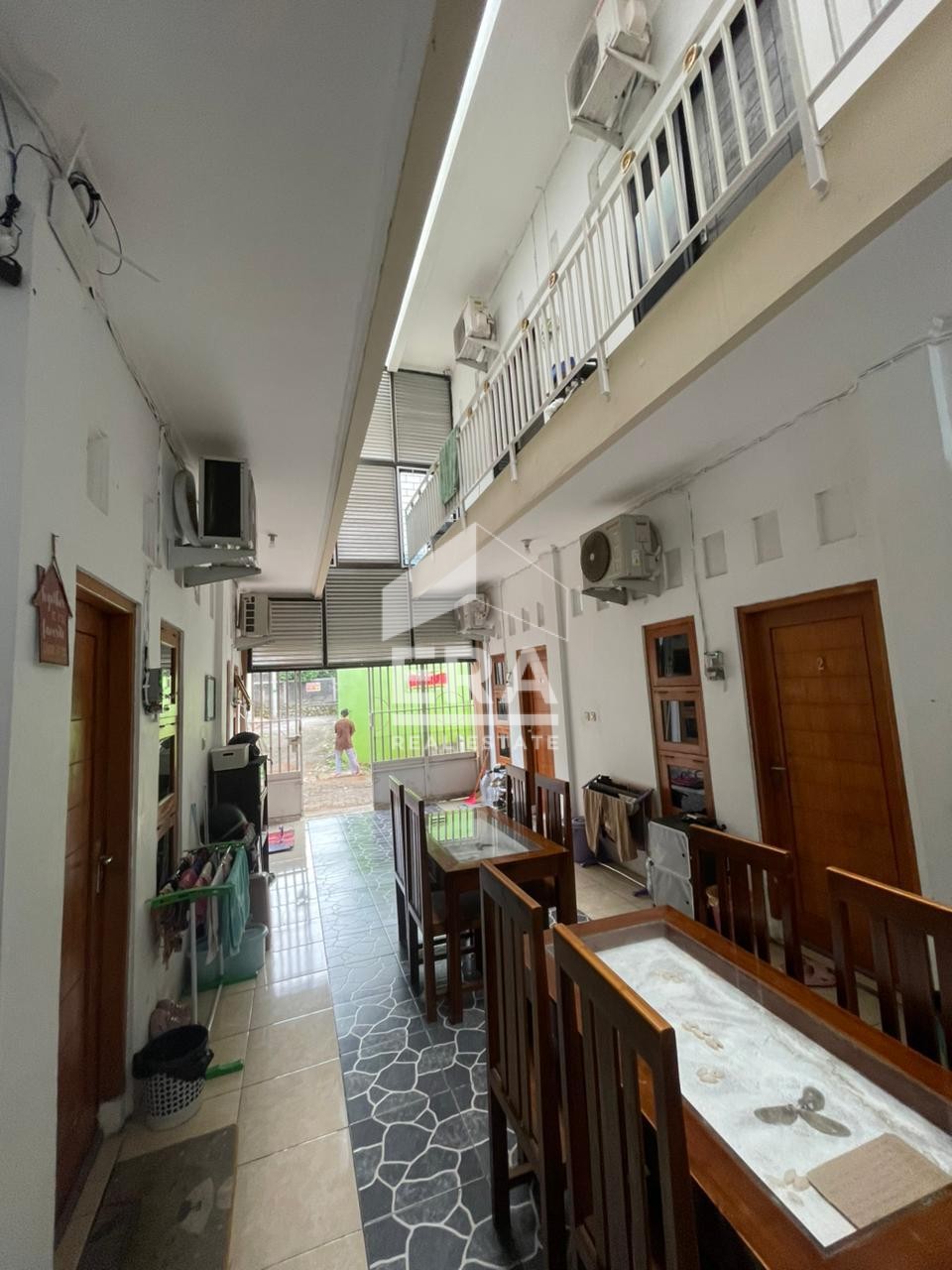 interior 7