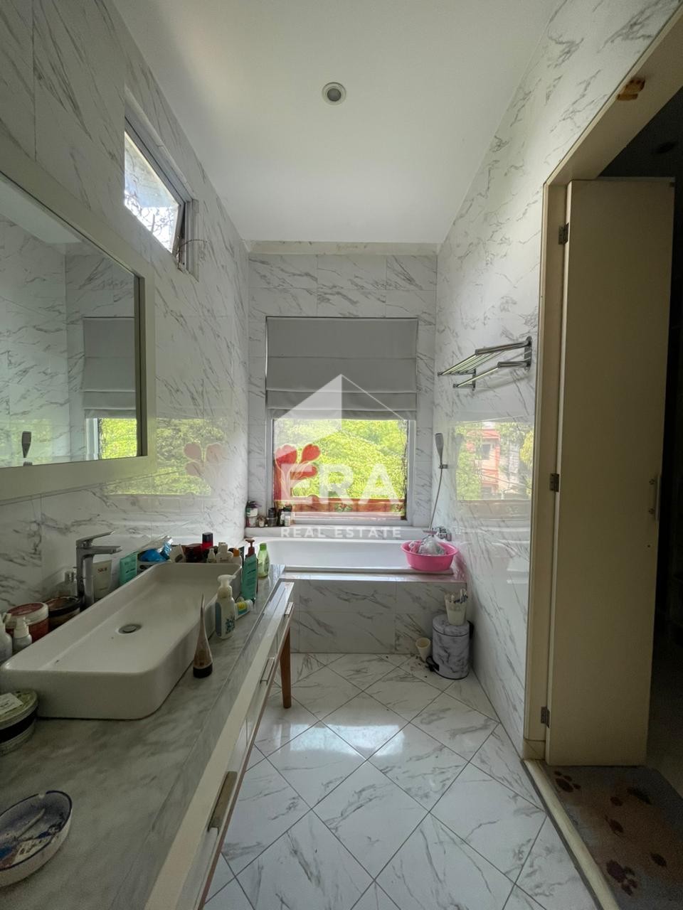 interior 14