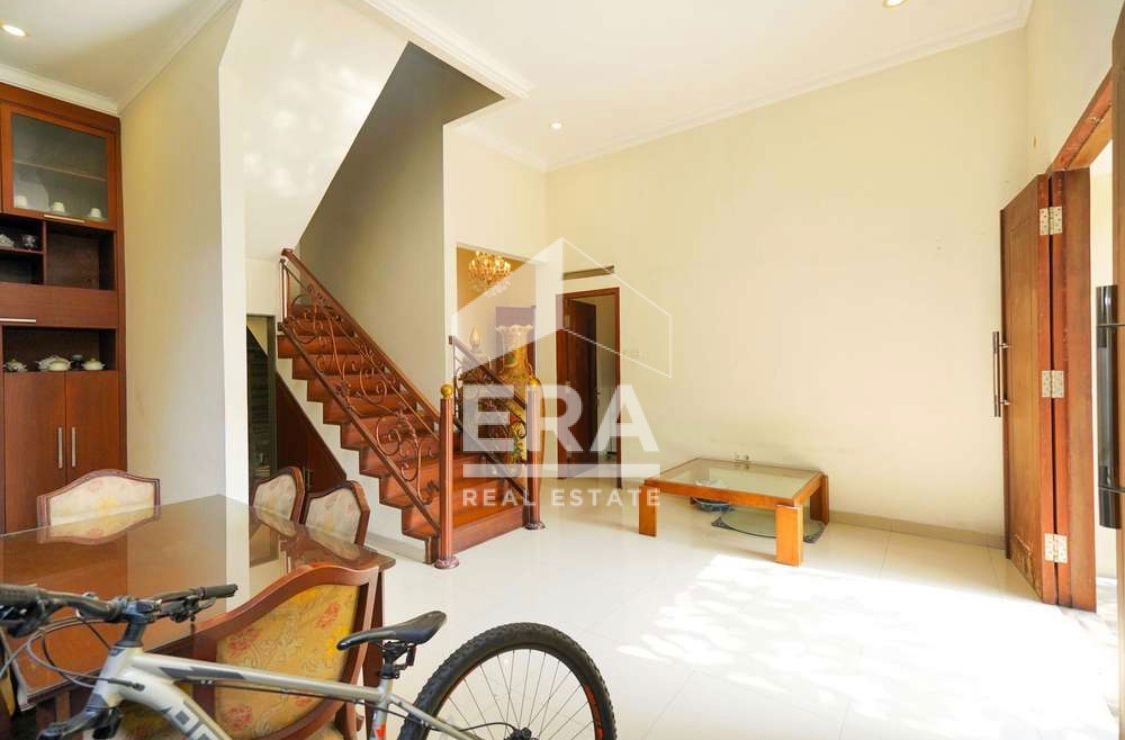 interior 12