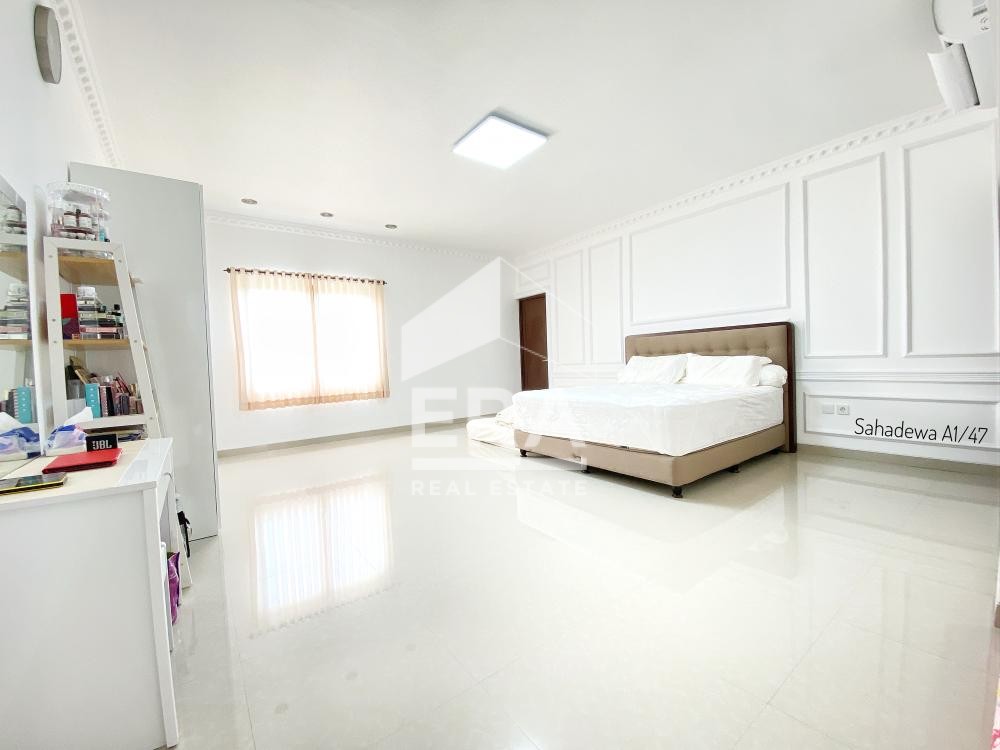 interior 13