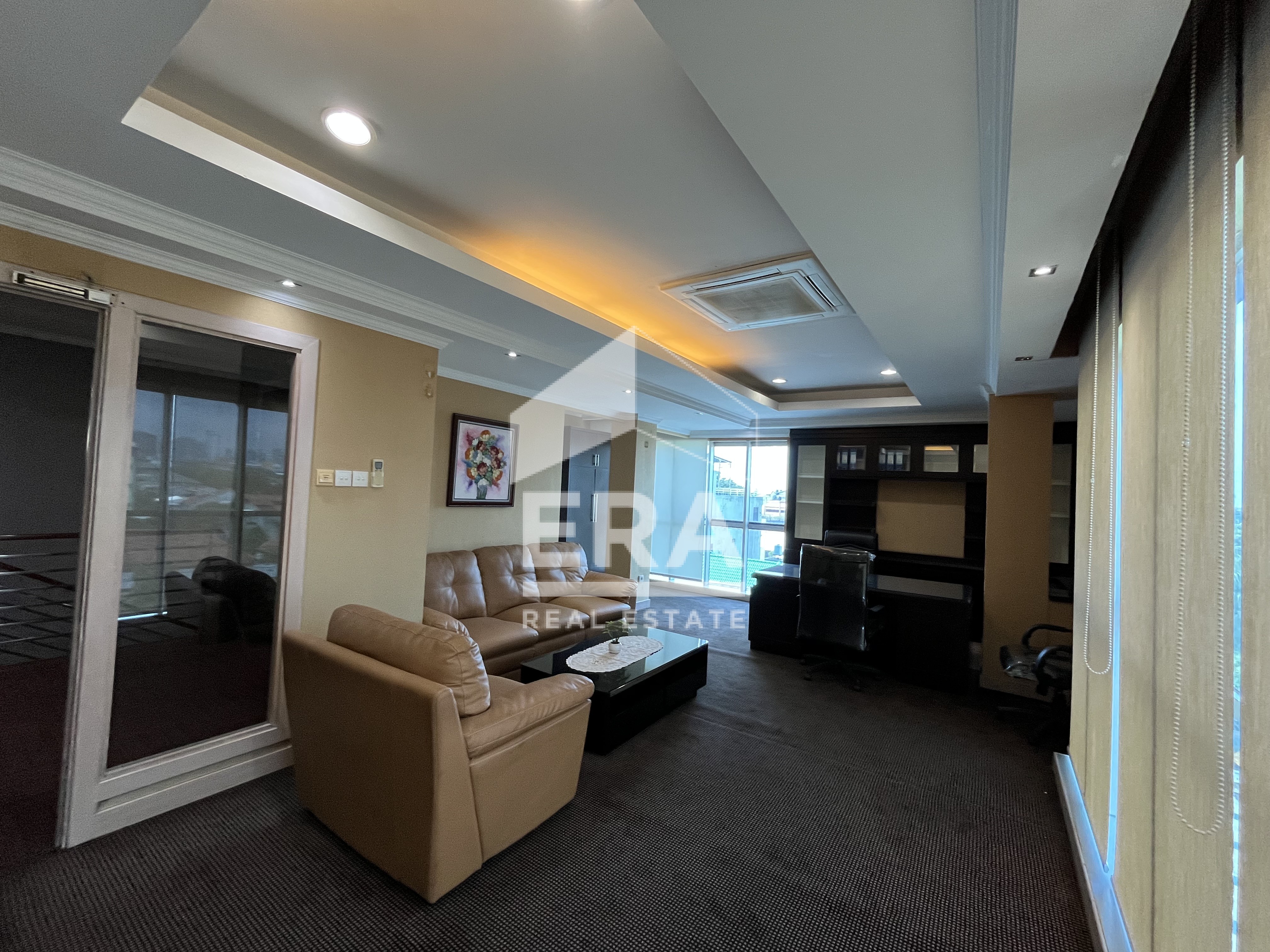 interior 6