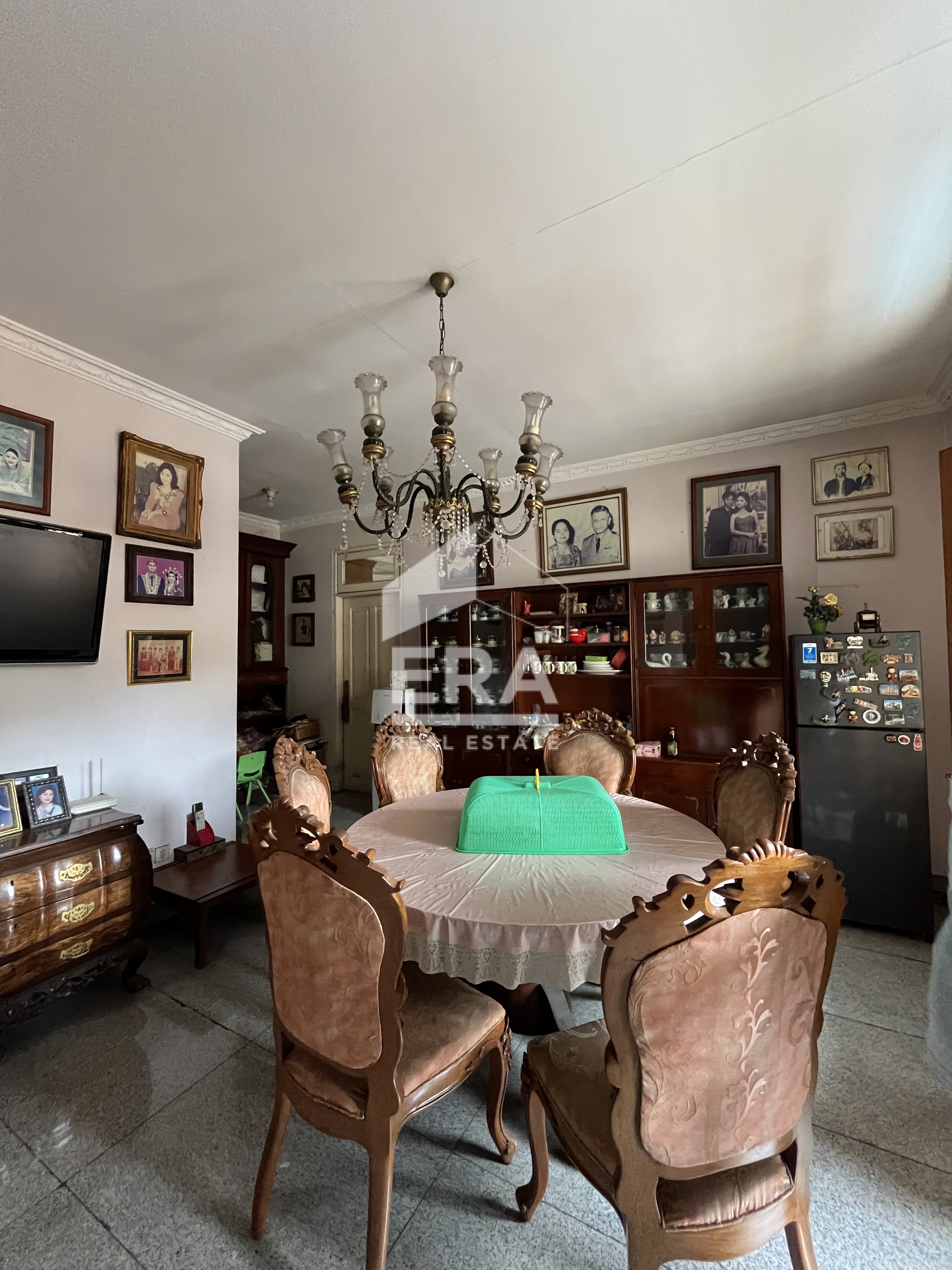 interior 6