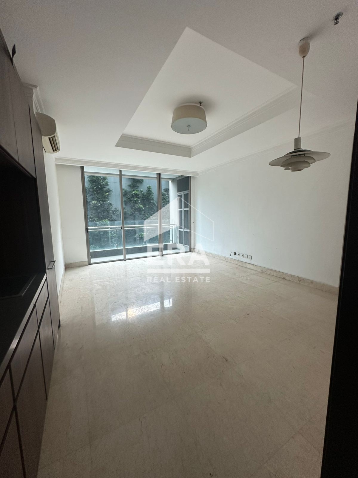 interior 18