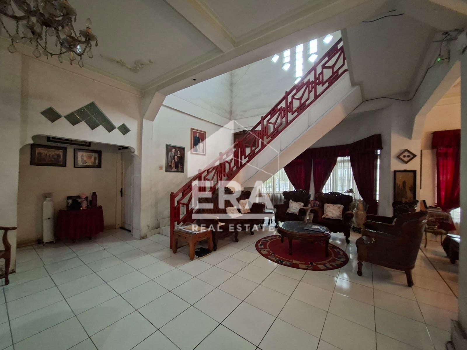 interior 6
